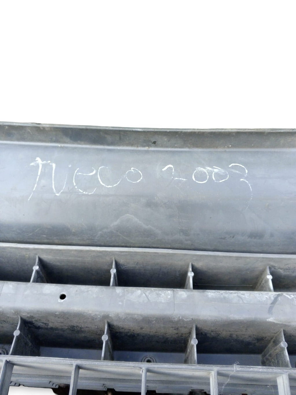 99489389 Front Bumper for IVECO DAILY FURG?N * 1999 114674 VAN