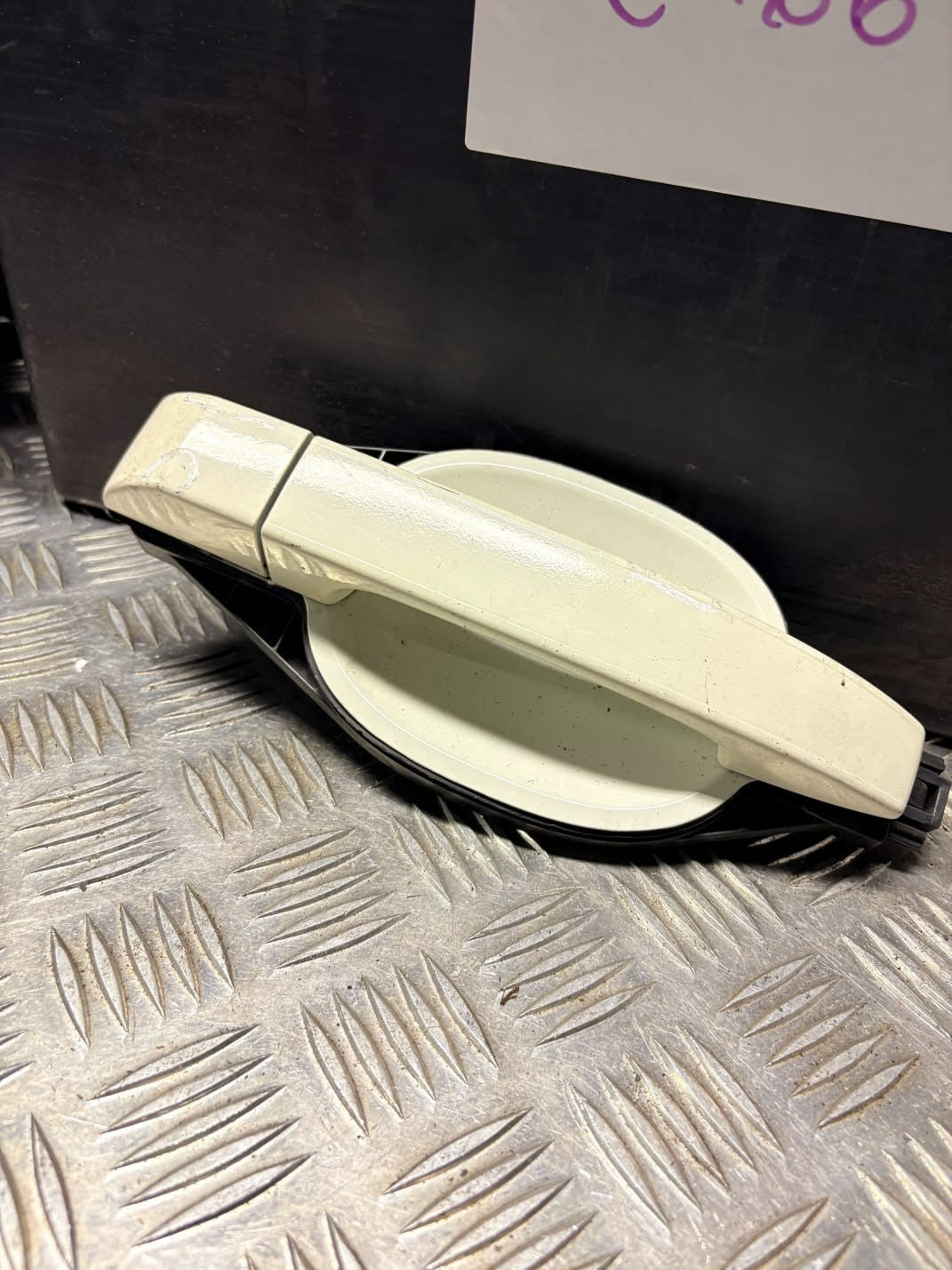 RANGE ROVER L322 EXTERIOR DOOR HANDLE REAR 7042484 2010