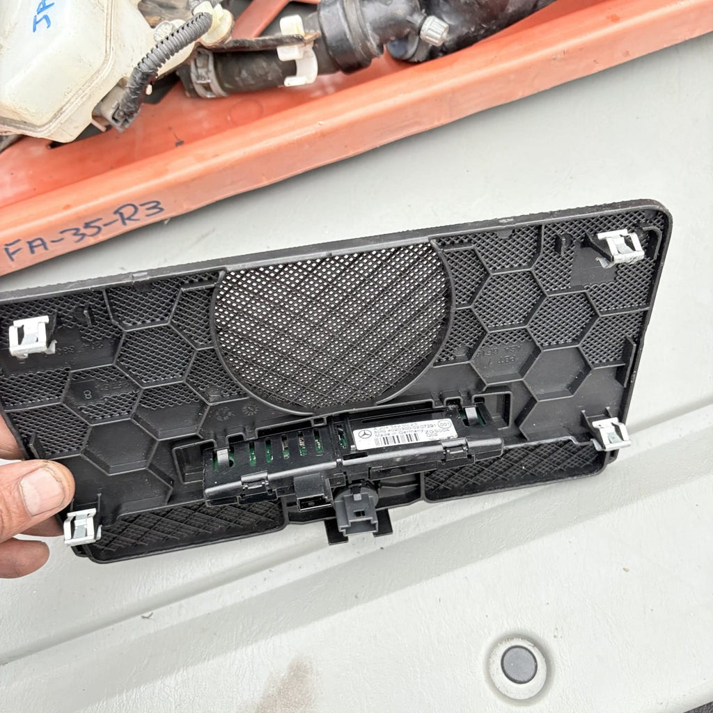 Mercedes Parktronic Front Display A2045420023 W204 2007-2014 X204 2008-2015