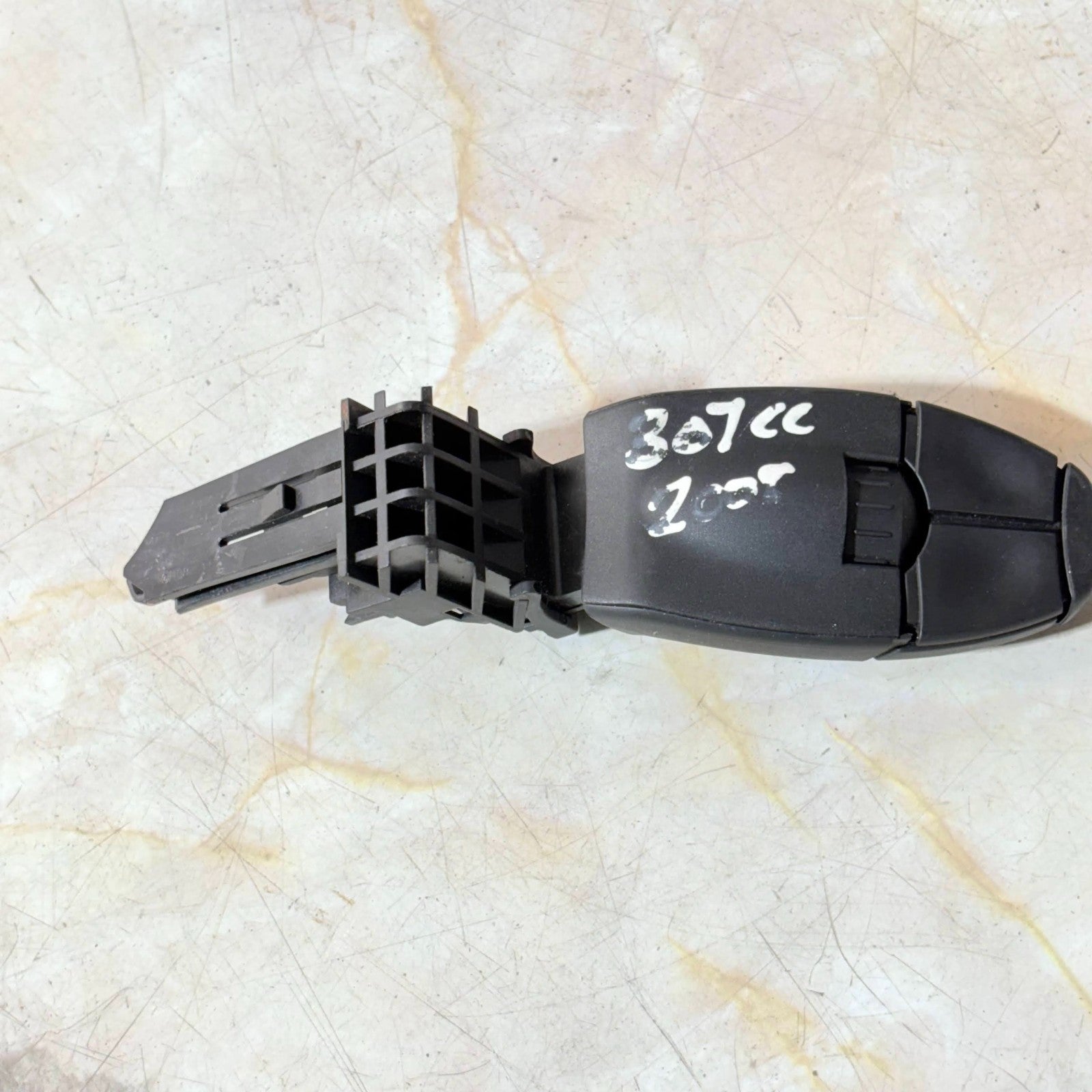Steering Wheel Switches Multi-function Switch for RADIO Peugeot 307 CC 2008