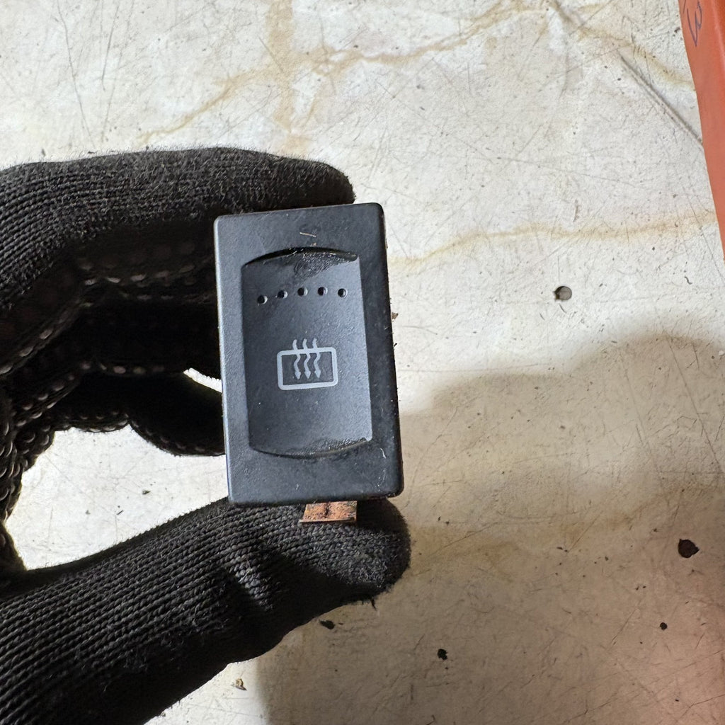 2007 SEAT ALHAMBRA REAR HEATED WINDSCREEN SWITCH