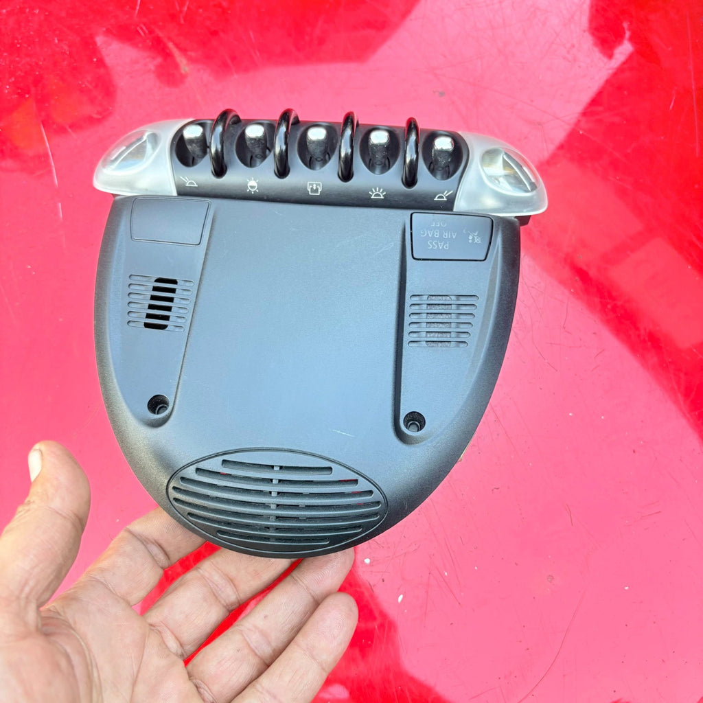 Courtesy Light Mini (BMW) 2011 6575-9804308-00