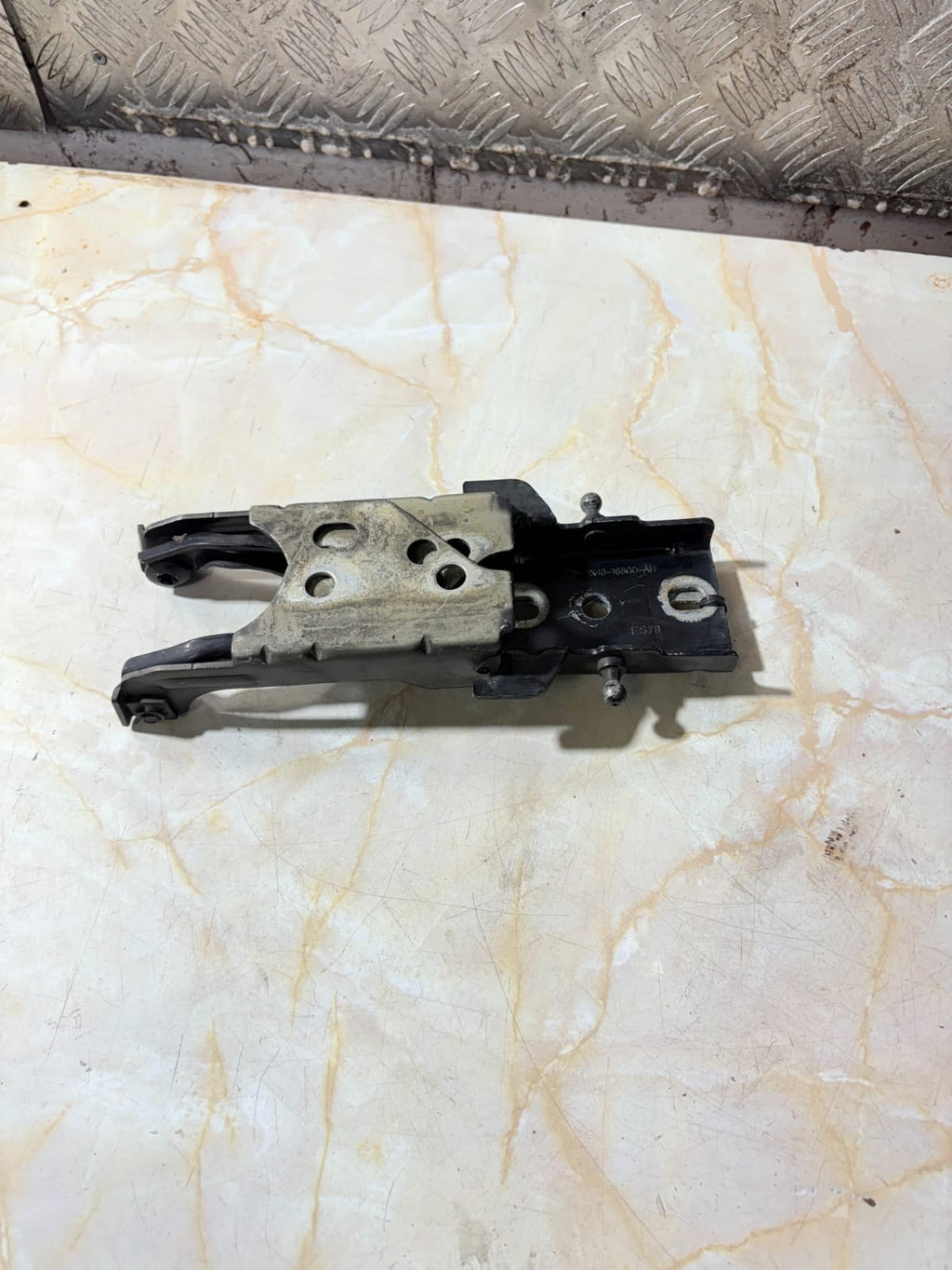 JAGUAR X-TYPE BONNET HINGE FRONT LEFT 1X43-16800-AH 2006