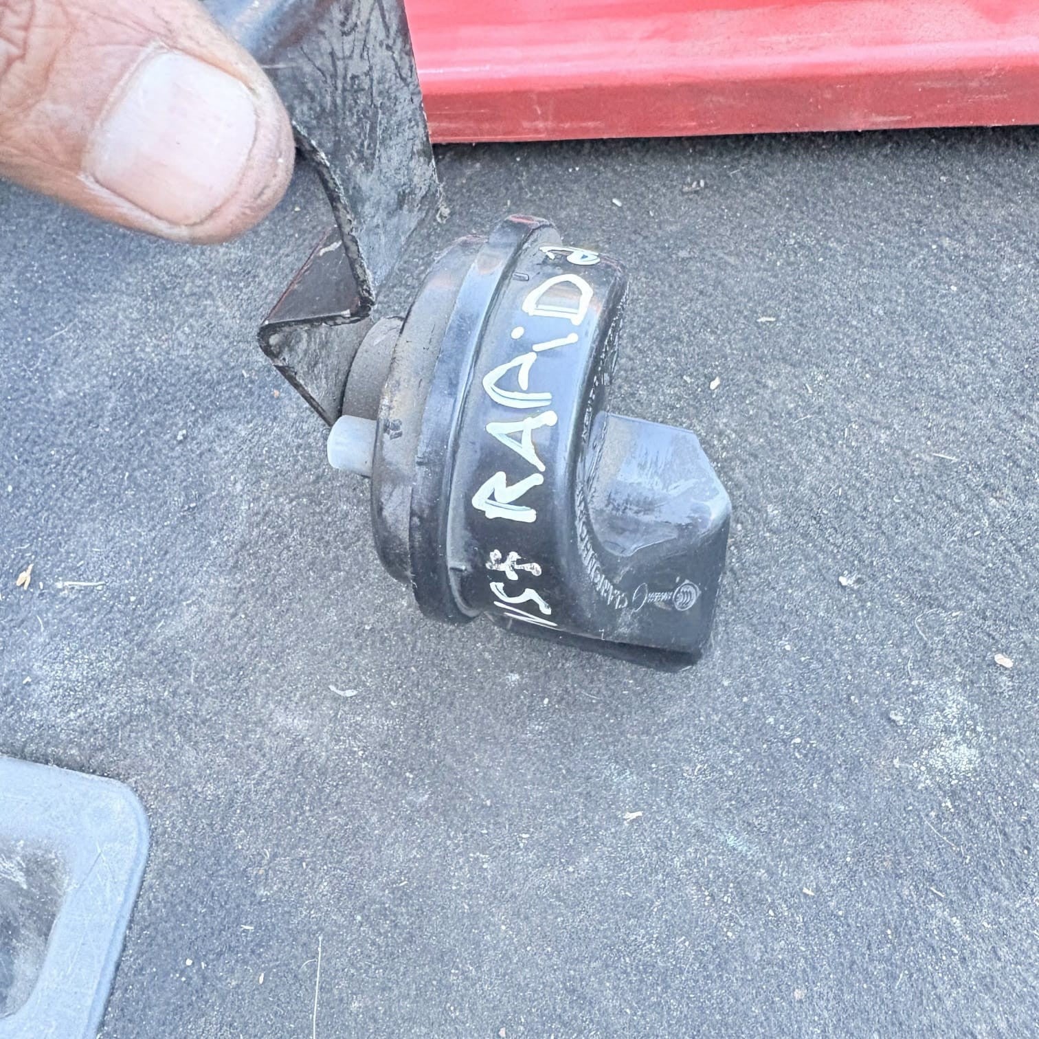 PEUGEOT 208 GTI HORN SIGNAL 2013 A046466