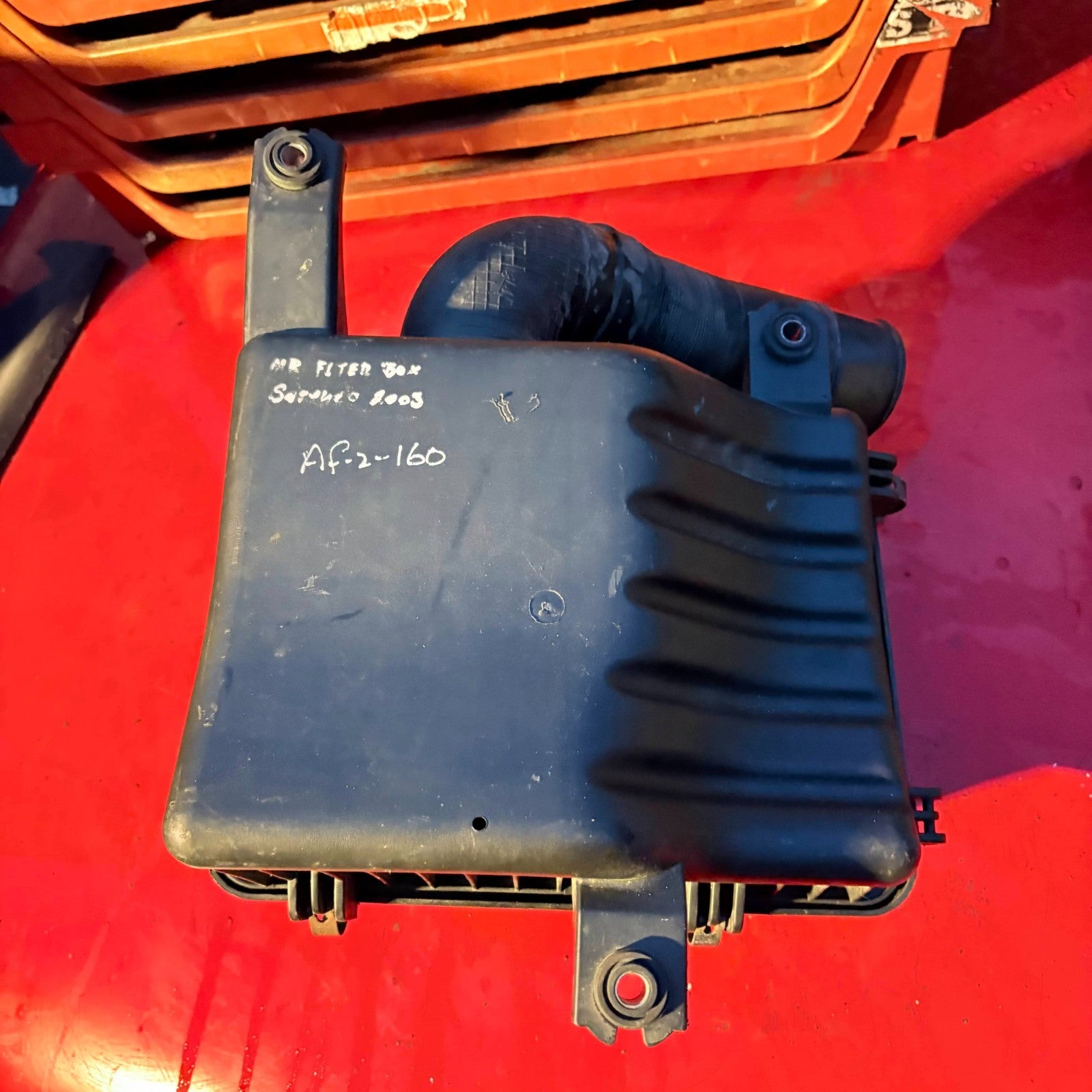 KIA SORENTO MK1 2003 AIR FILTER BOX HOUSING 28110-3E200