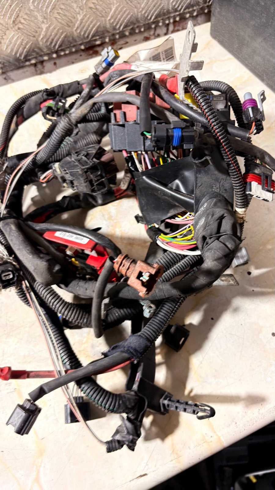 RENAULT TWINGO MK2 ENGINE WIRING LOOM 240118540R 2012