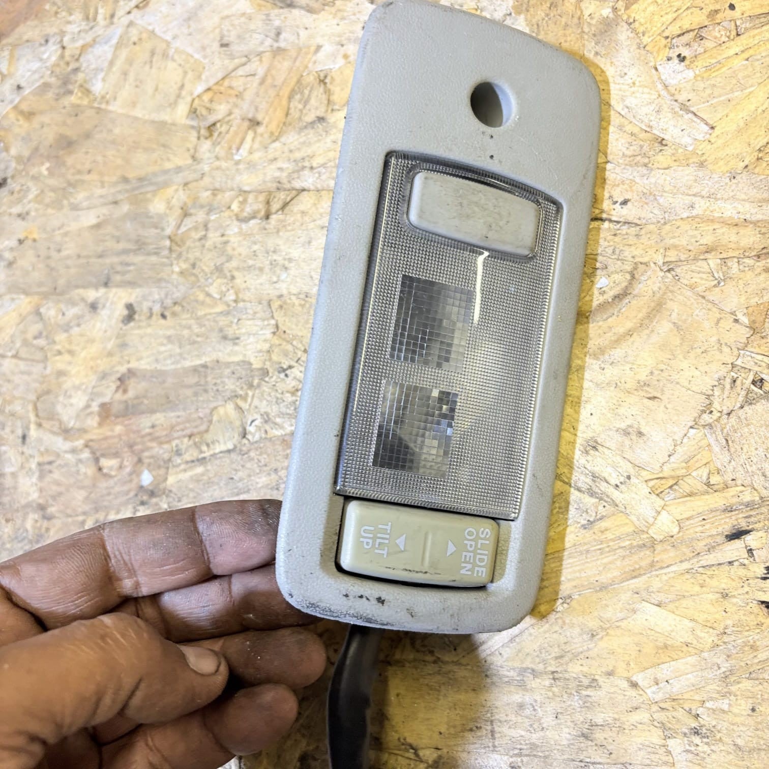 Toyota Corolla 2004 Roof Interior Light & Sunroof Switch Panel Overhead Console