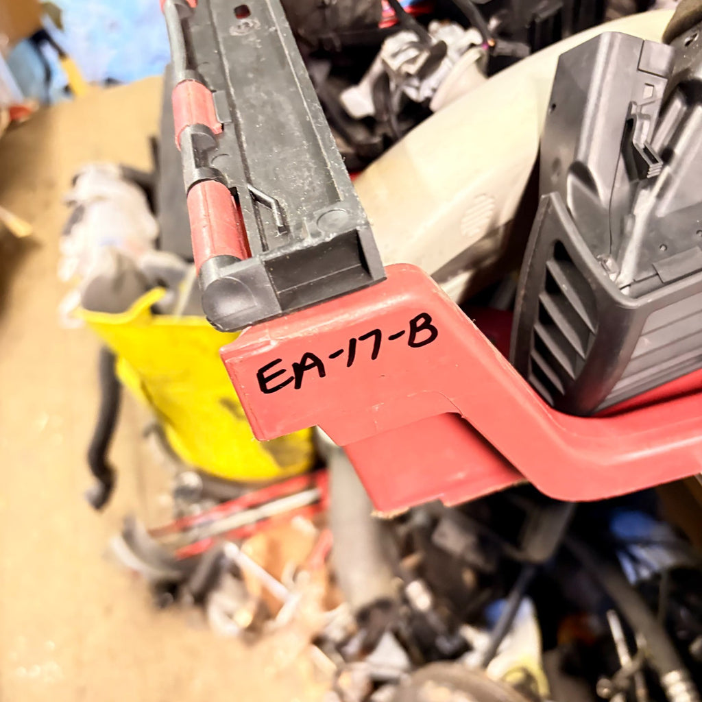 BMW E46 3 SERIES 318i PASSENGER FRONT LEFT DASHBOARD AIR VENT 8361897