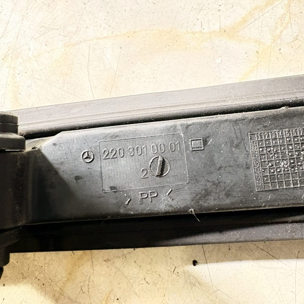 Mercedes E Class Accelerator Throttle Pedal 1243011320 W210 2.3 Petrol