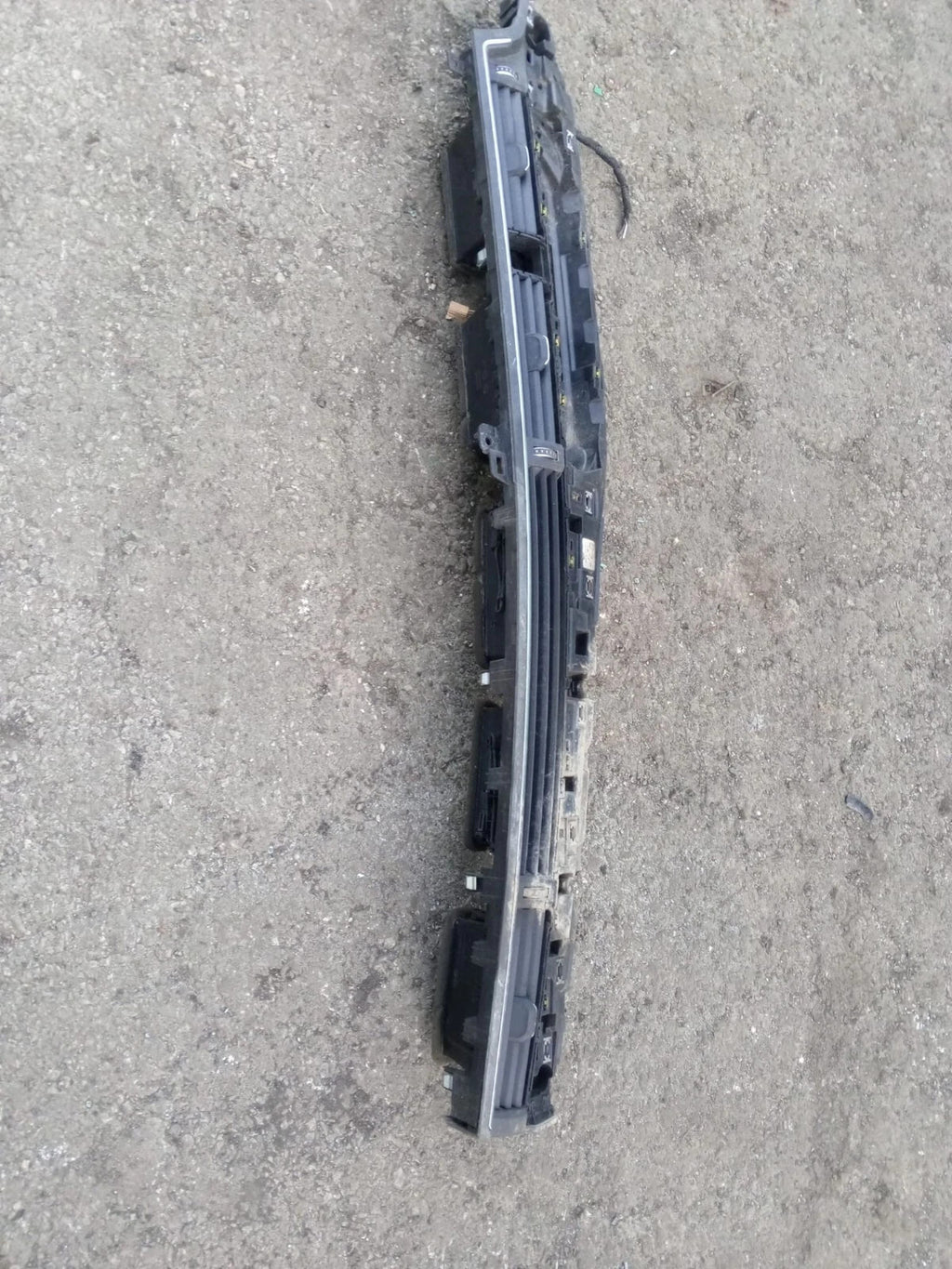 AUDI A5 F5 B9 DASHBOARD CENTRE AIR VENT GRILE WITH TRIM 2020 8W0971659B