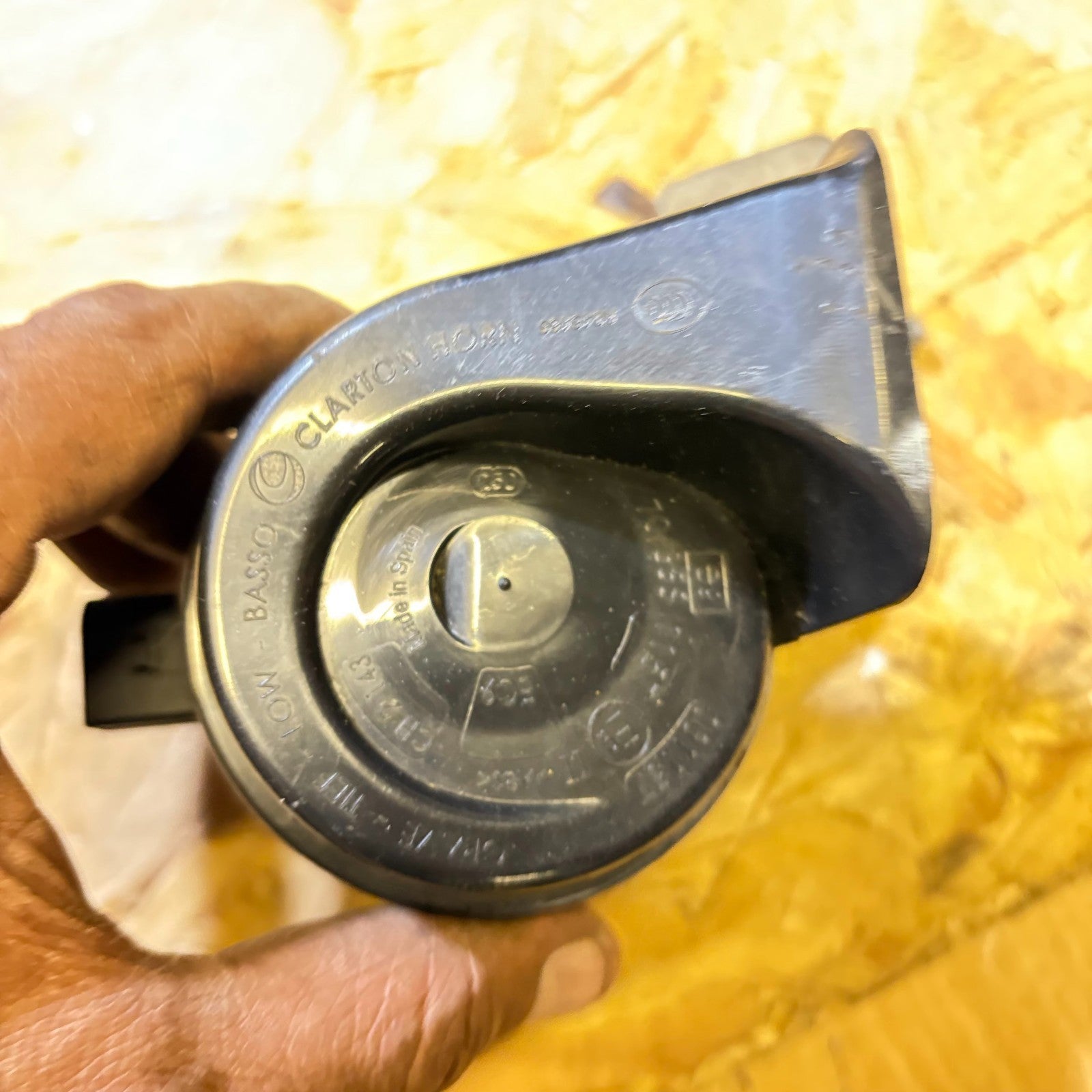 2010-2018 AUDI A1 LOW TONE HORN ALARM SIREN 8X0 951 229 D WITH BRACKET