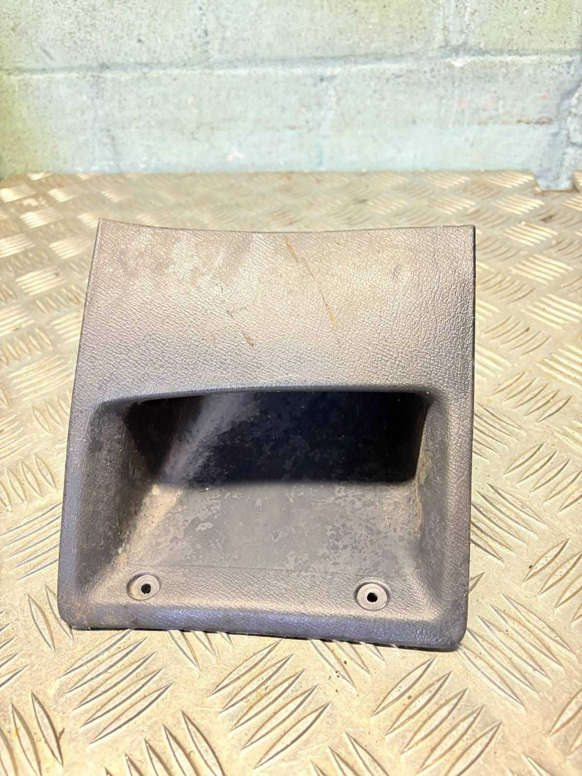 HONDA CIVIC MK7 01-05 3DR FRONT DRIVER OFFSIDE RIGHT STORAGE COMPARTMENT BOX