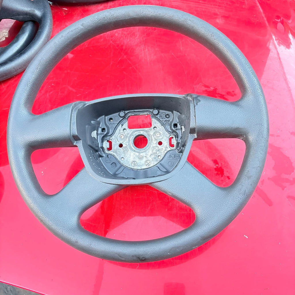 SKODA SUPERB STEERING WHEEL 4 SPOKE 3T0419091 2009