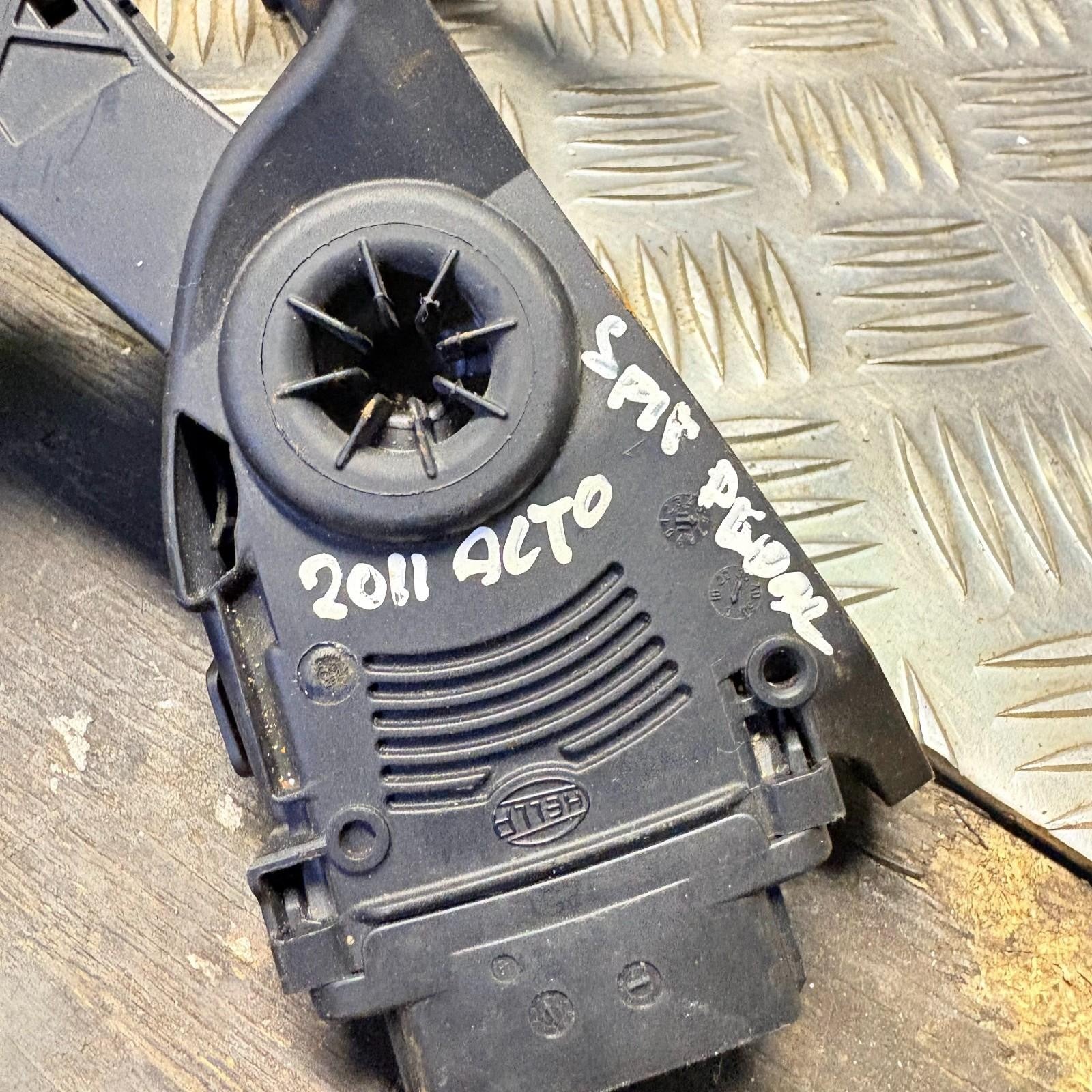 2011 SUZUKI ALTO ACCELERATOR THROTTLE PEDAL 49400M68K41