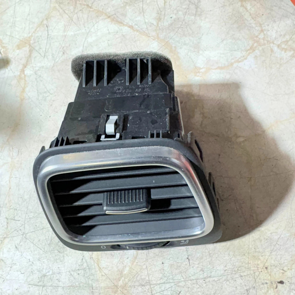 VW VOLKSWAGEN EOS 2006-2012 HEATER BLOWER AIR VENT RIGHT SIDE O/S 1Q0819710B