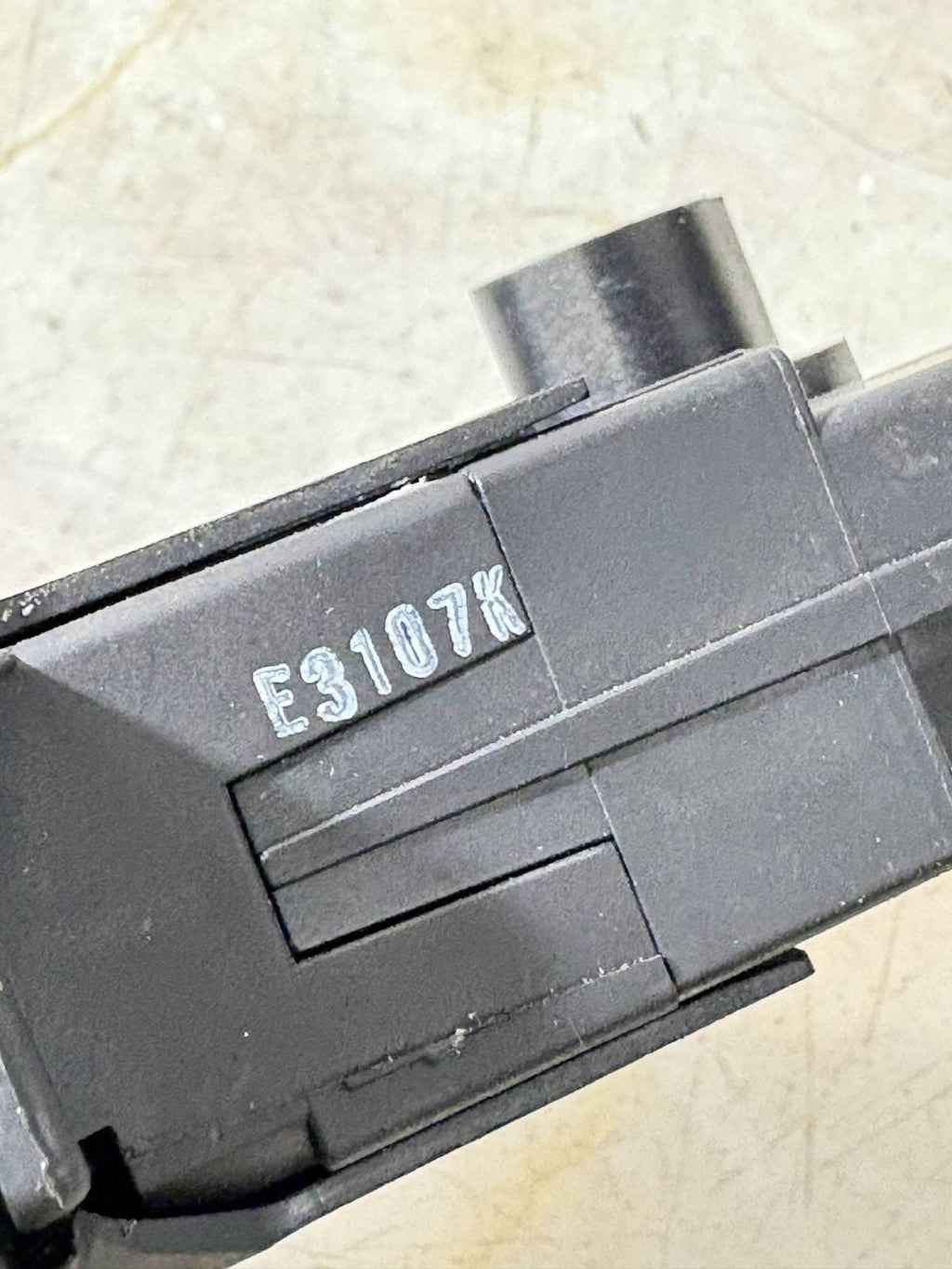 VOLVO V40 2012-2019 REAR PASSENGER LEFT SIDE WINDOW MOTOR A2469063100