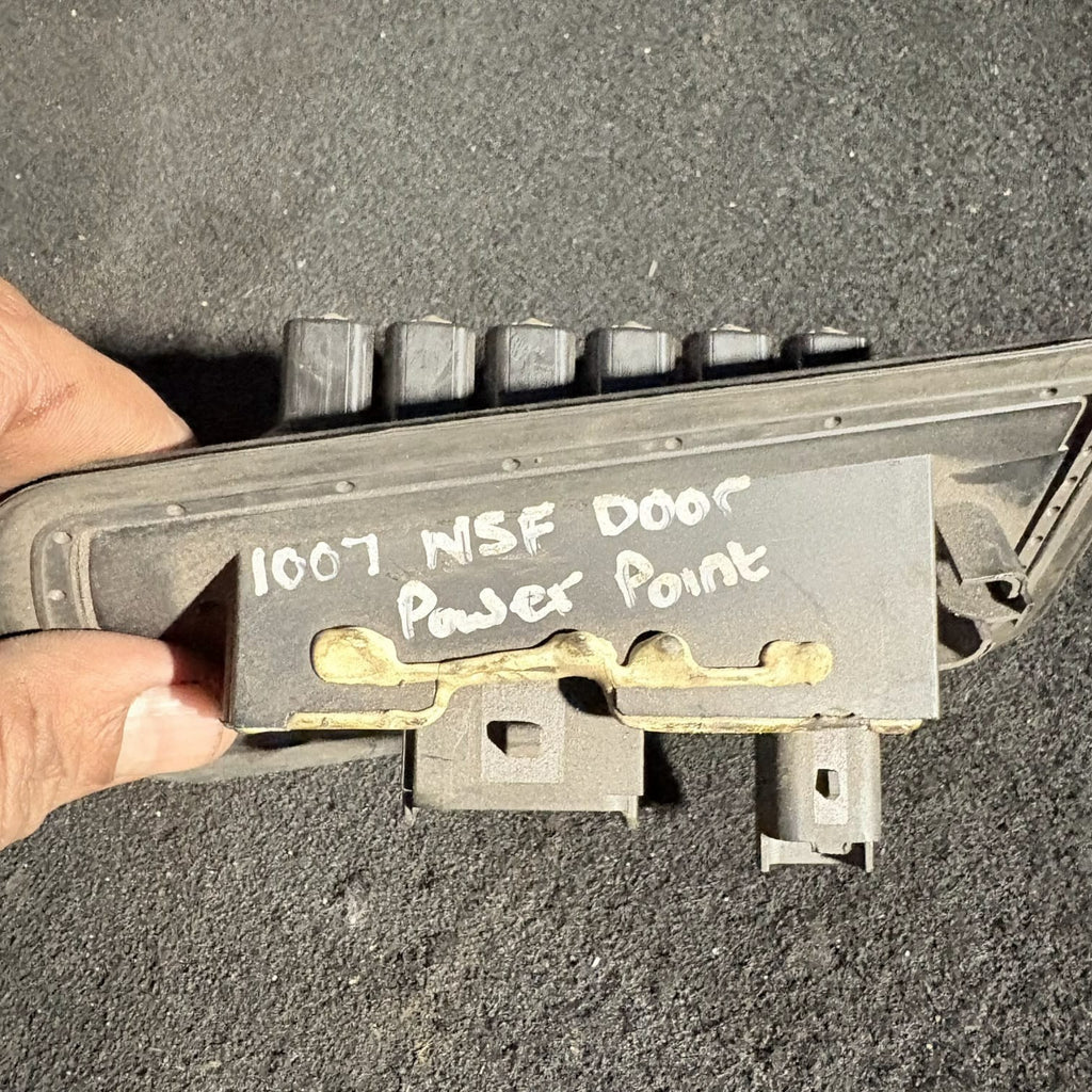 PEUGEOT 1007 PAIR 2x NS SLIDING DOOR CONTACT PIN SWITCH
