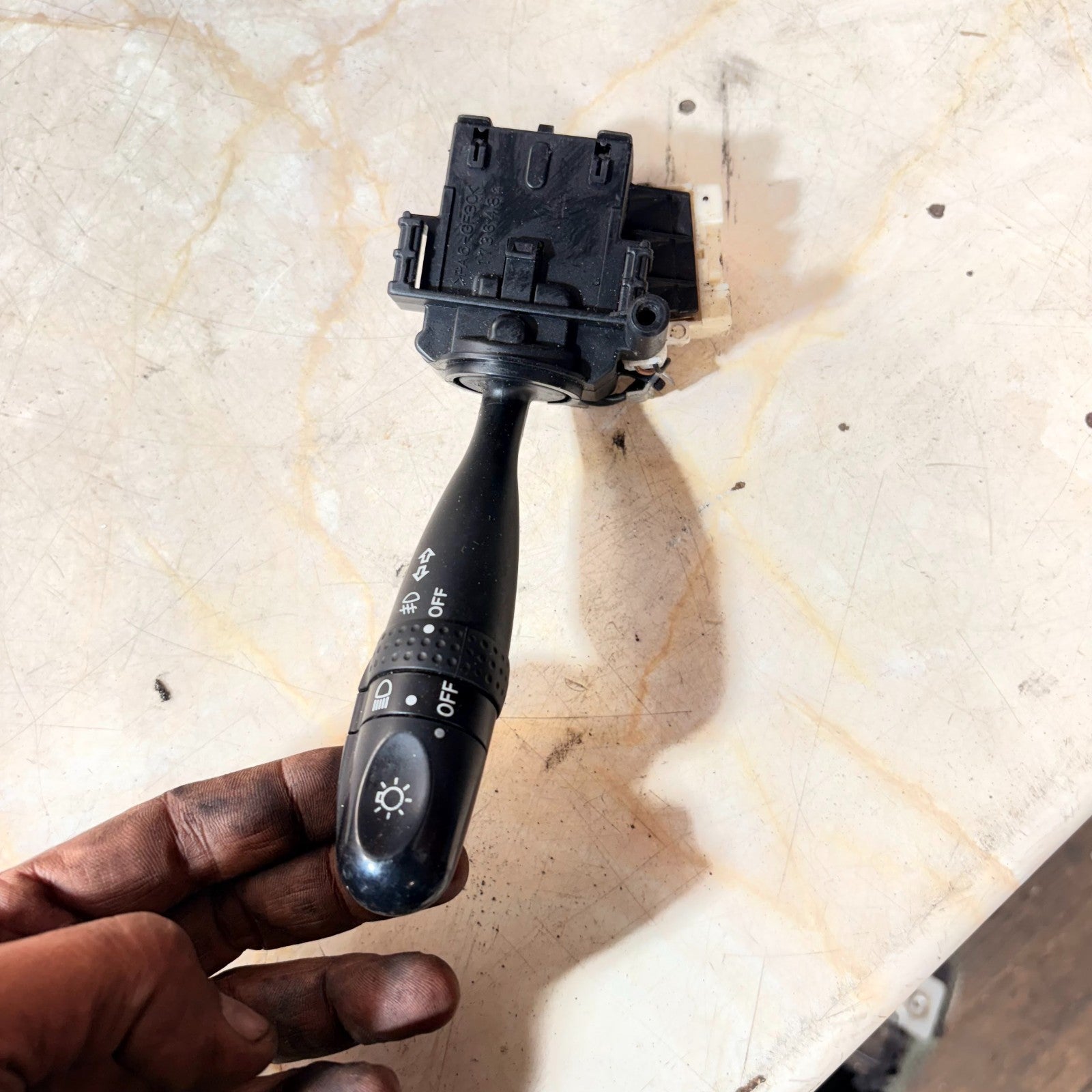 2000-2005 TOYOTA RAV4 XA20 SWITCH HEADLIGHT CONTROL 1736482