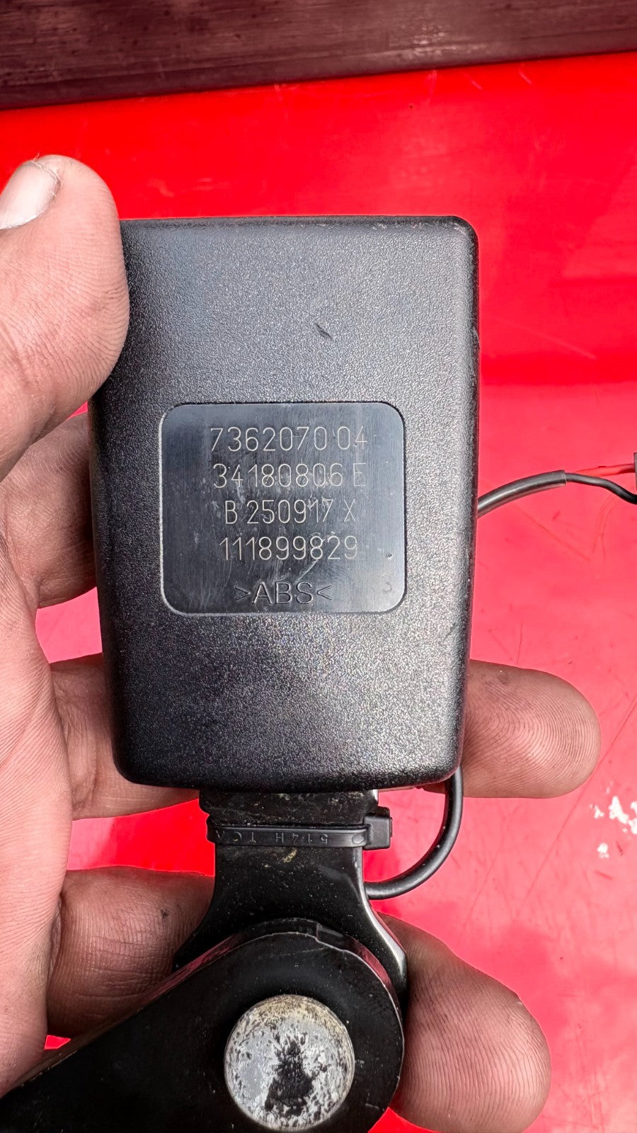 Mini Cooper F56 Electric 2017 Hatchback Rear Right Seat Belt Buckle 7362070-04