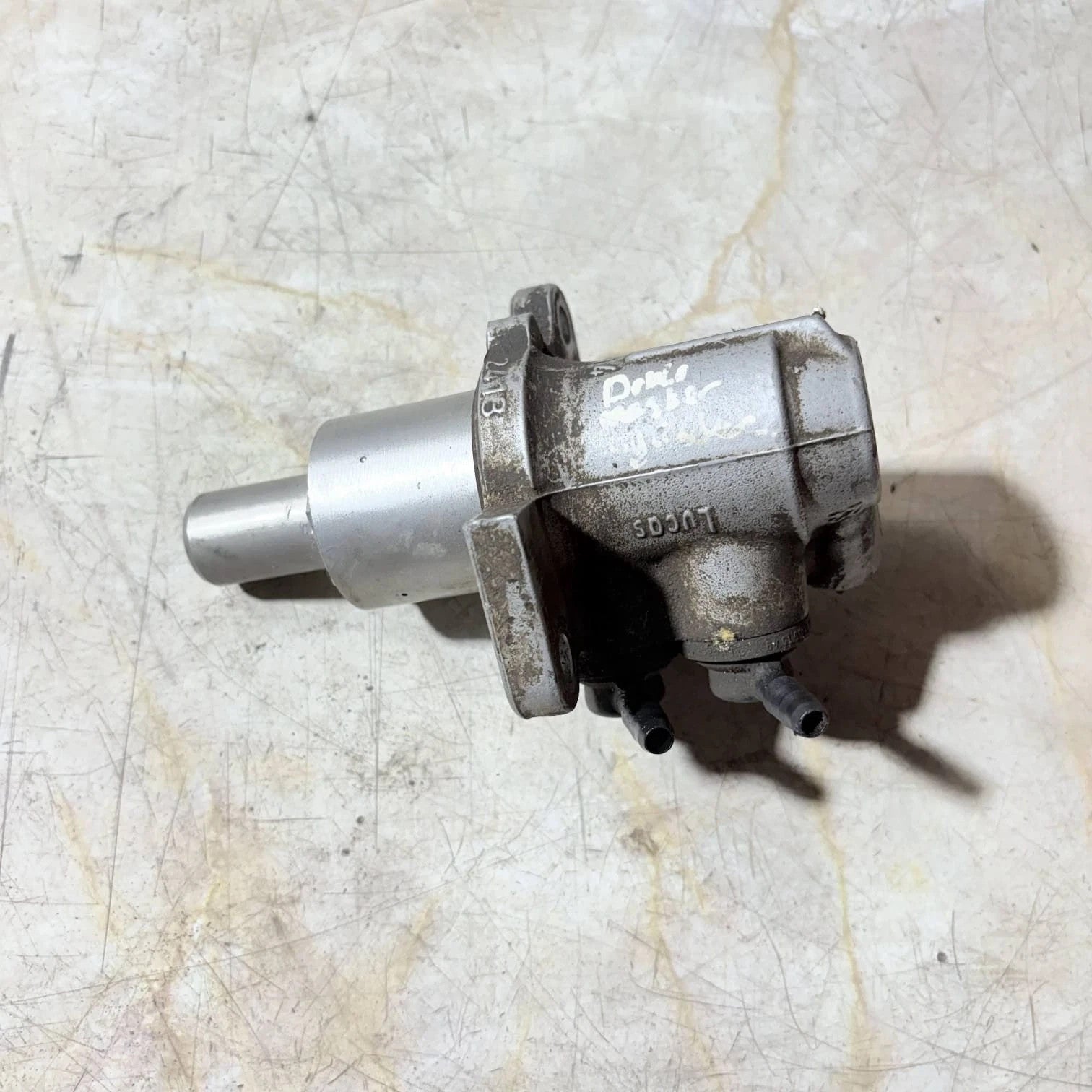 Alfa Romeo 147 Brake Master Cylinder Lucas 2 Pipe F48R3 2530 2000-2010