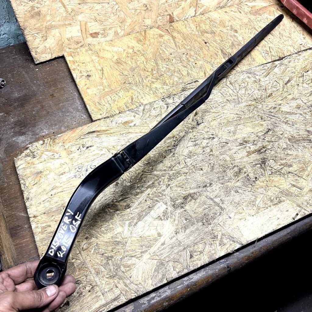 2015 LAND ROVER Discovery L550 DRIVER FRONT SIDE WIPER ARM 236A1