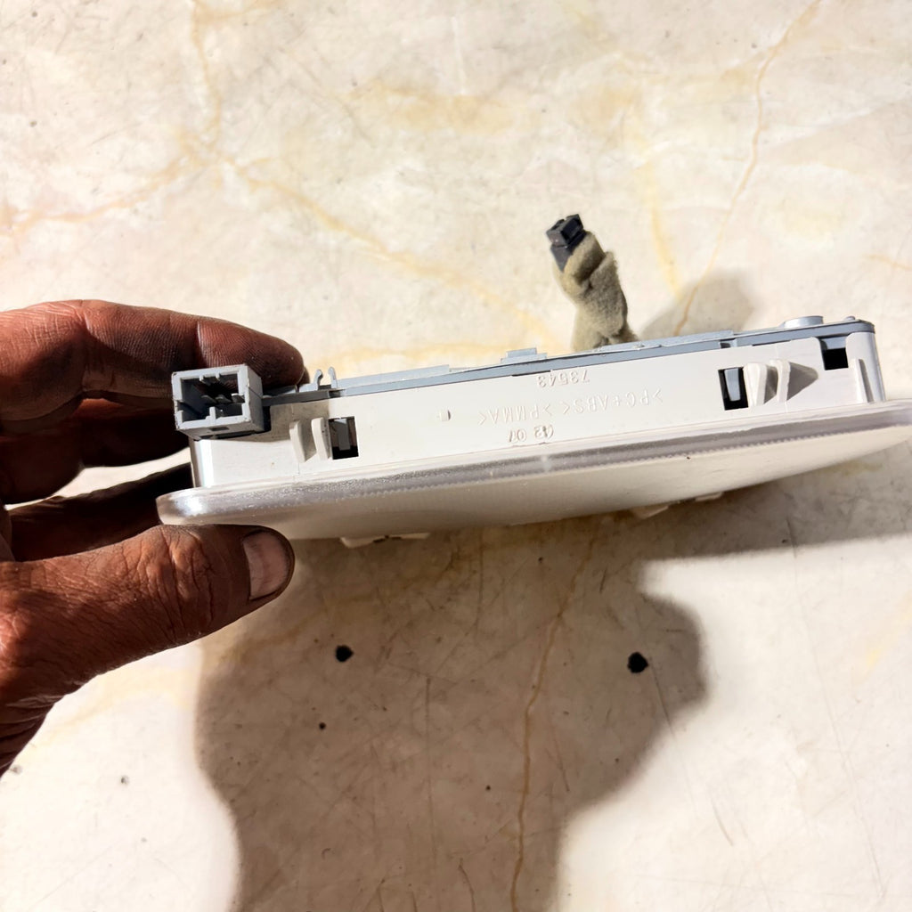 FIAT GRANDE PUNTO INTERIOR ROOF COURTESY LIGHT READING LAMP 1520400000 2005-200