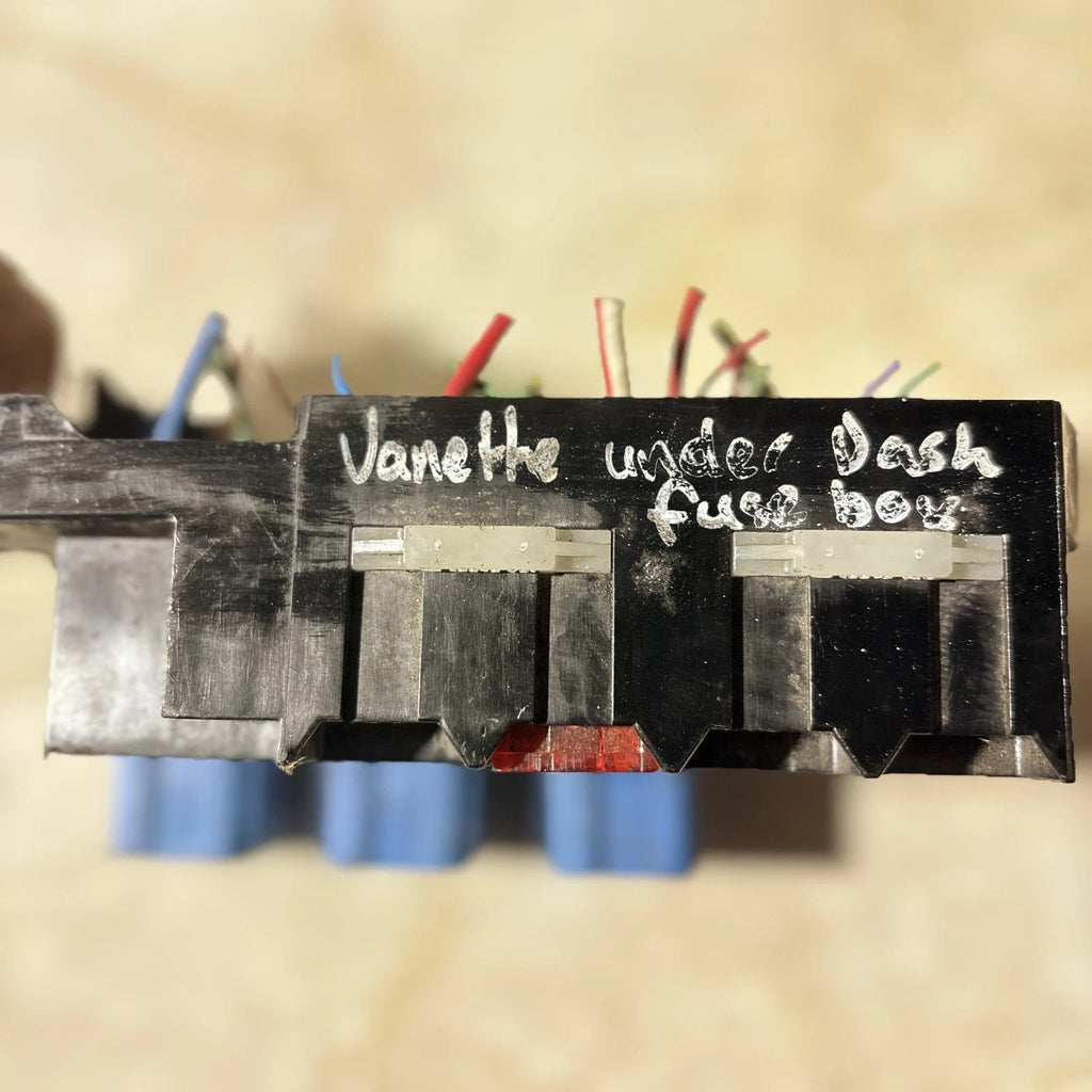 Nissan Vanette Under Dash Interior Fuse & Relay Box Standard Blade 1978-2007