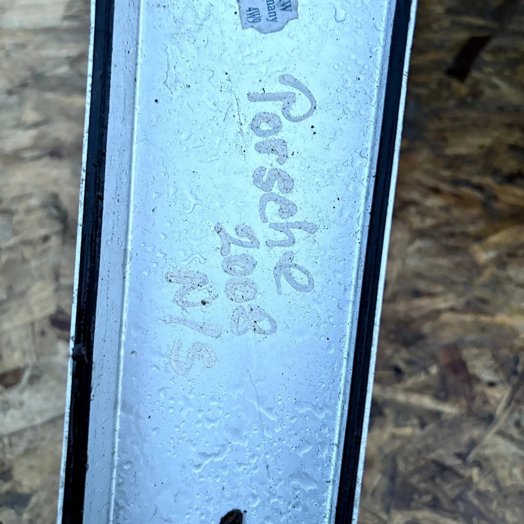 Porsche Cayenne (9PA) 2008 Passenger Side door glass trim 7L5853317D LIQ12278