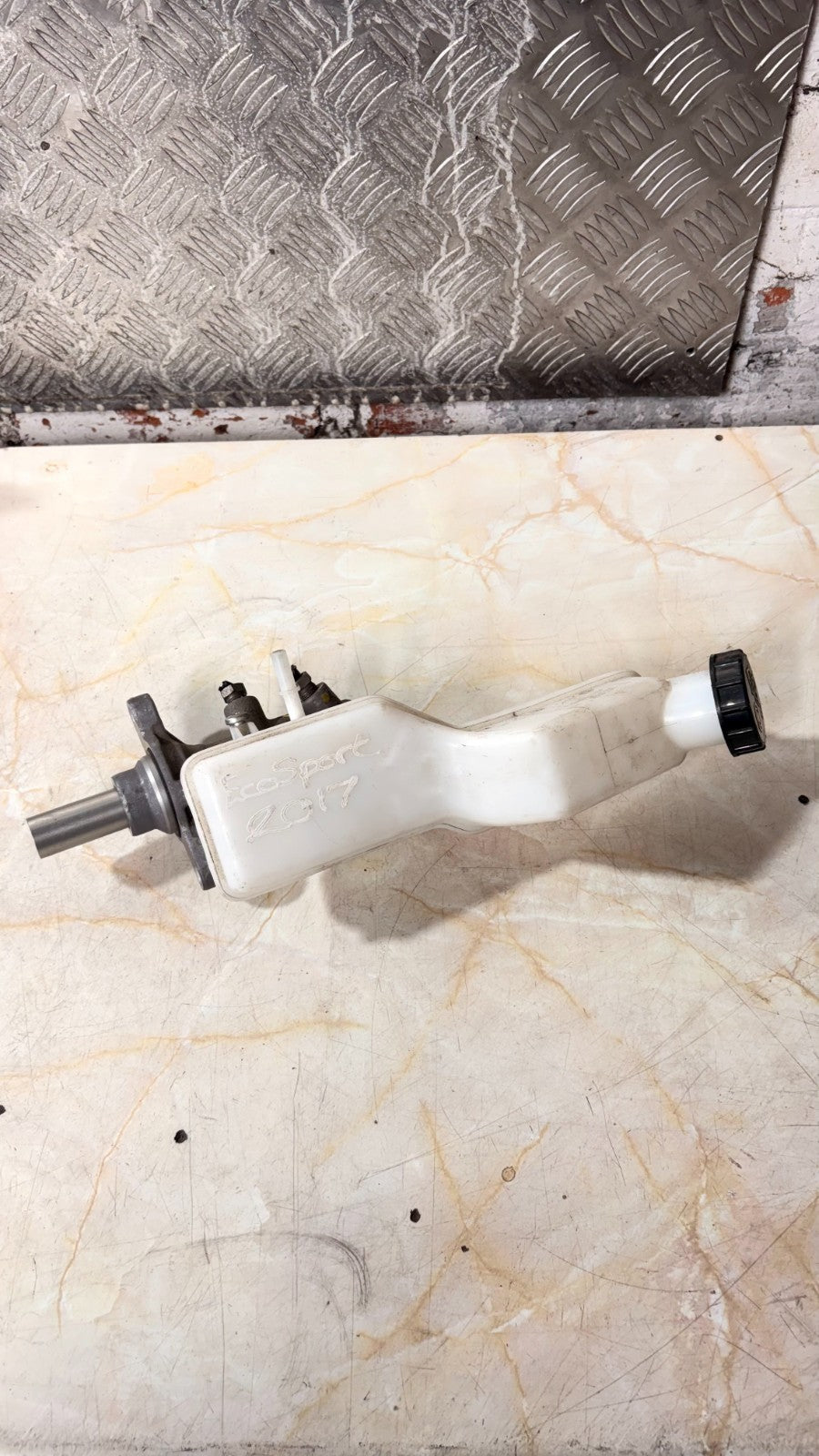 FORD ECOSPORT 2013-2017 1.0 ECOBOOST BRAKE MASTER CYLINDER 06735610081 2071495