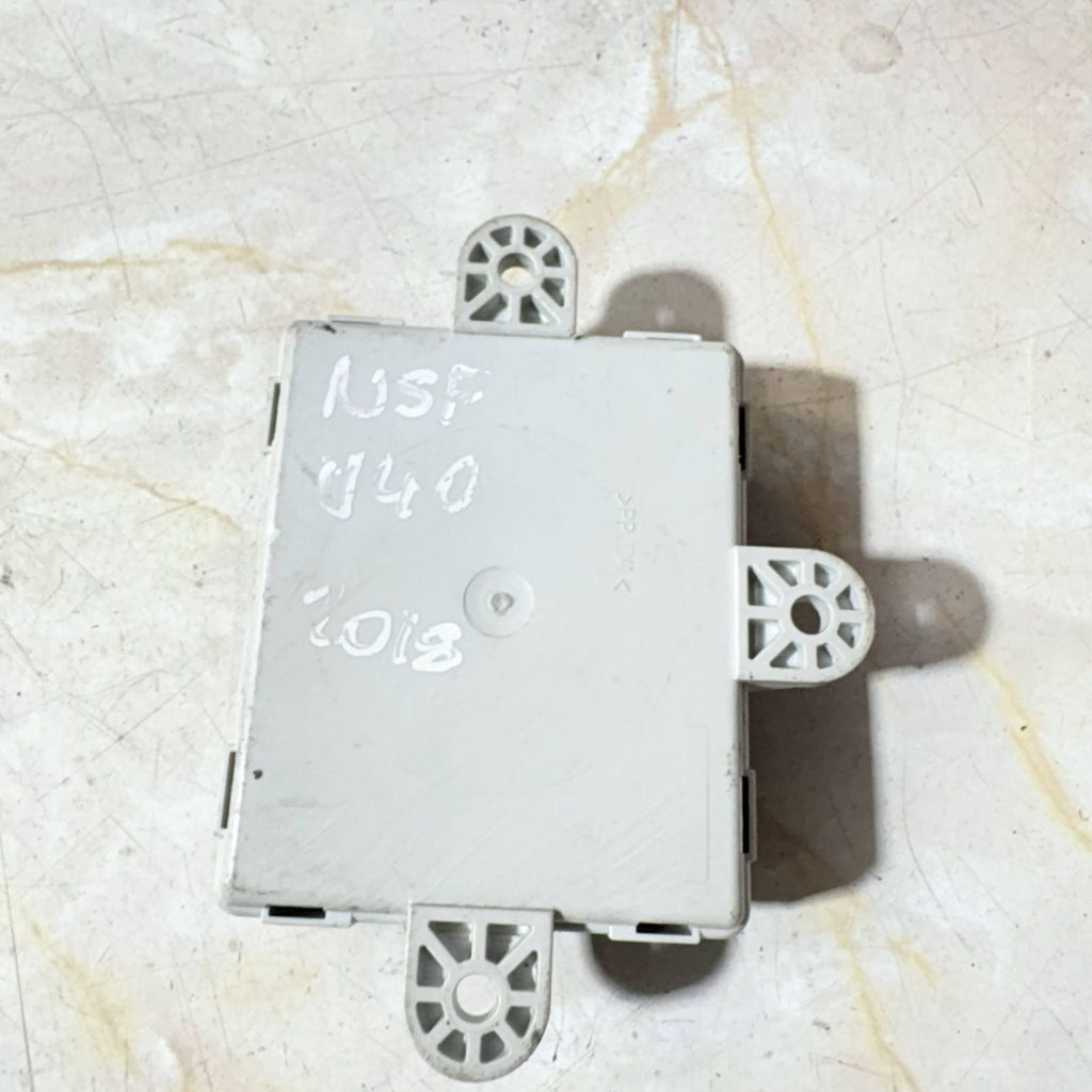 VOLVO V40 T2 R-DESIGN E6 4 DOHC DOOR CONTROL MODULE 31456701-2018