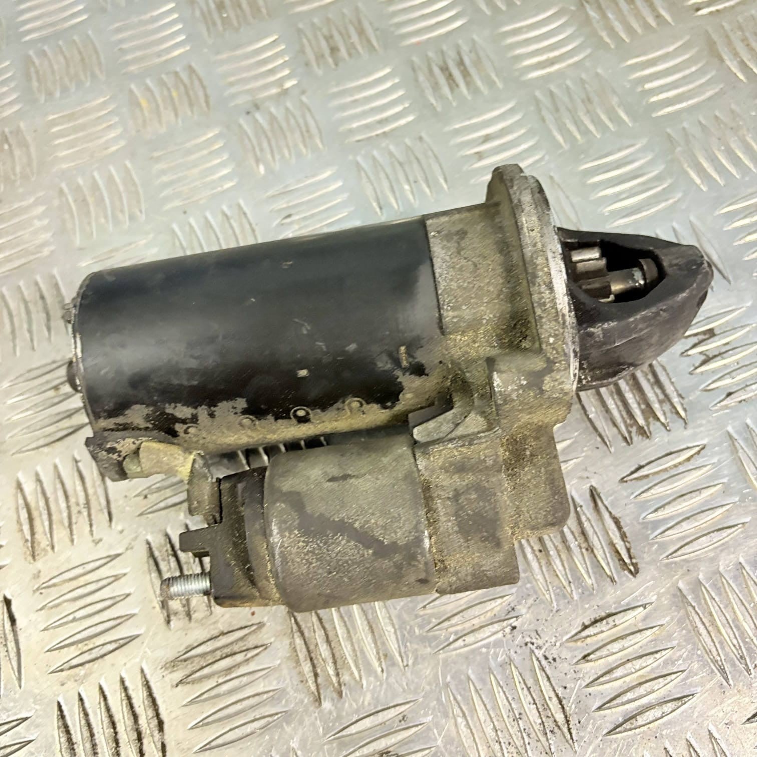 Mercedes E Class W211 E200 E220 CDI Starter Motor 2003-2009 0061517401 Bosch