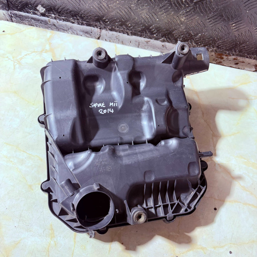 SEAT Mii 2011-2019 Engine Air Filter Housing Intake Cover Enclosure 04C129611J