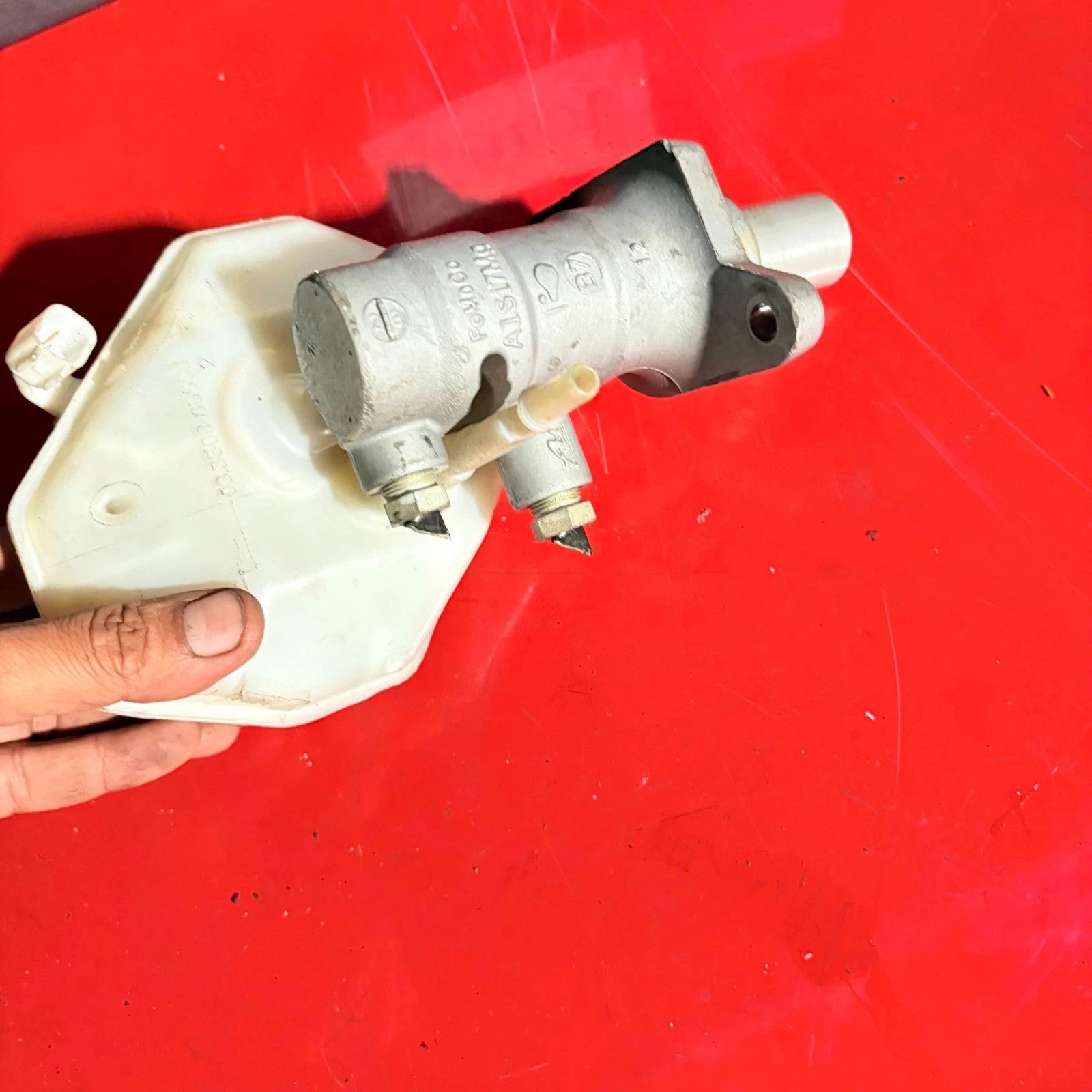 Land Rover Freelander 2 Brake Reservoir Master Cylinder 2006-2014 03.3508-8557.1