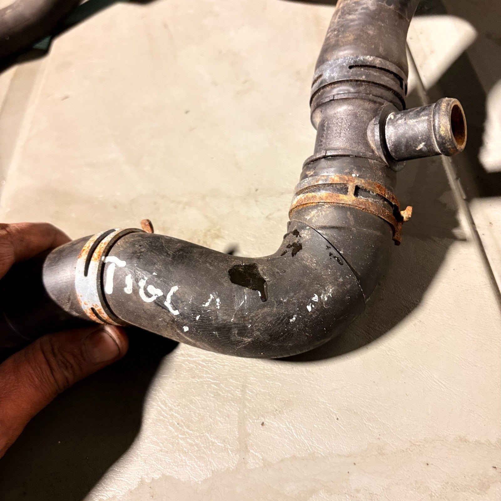 Volkswagen Tiguan Engine Water Coolant Pipe Hose 5N0122051