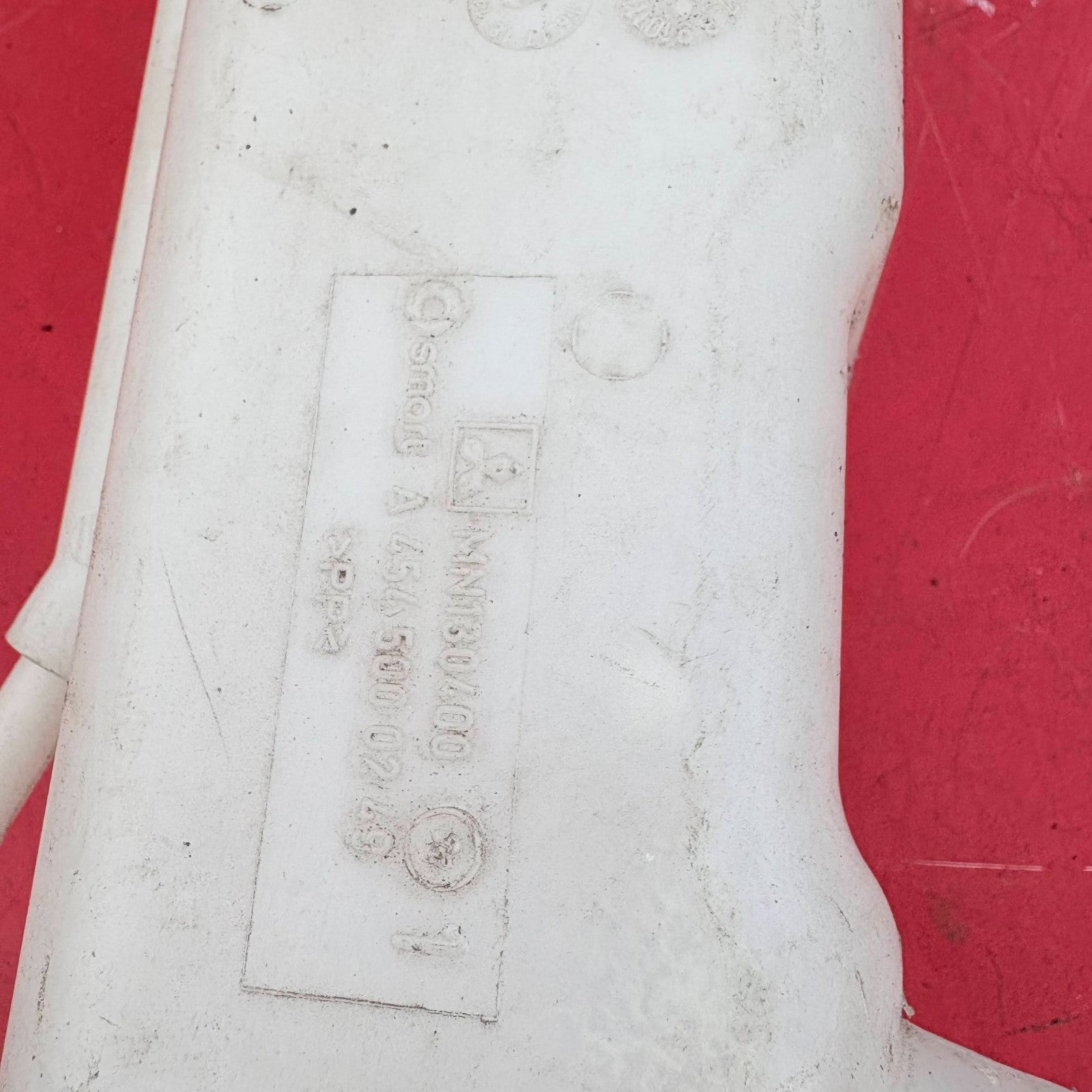 Mitsubishi Colt Expansion Tank coolant A 454 500 02 49 MN130400 2005-2012