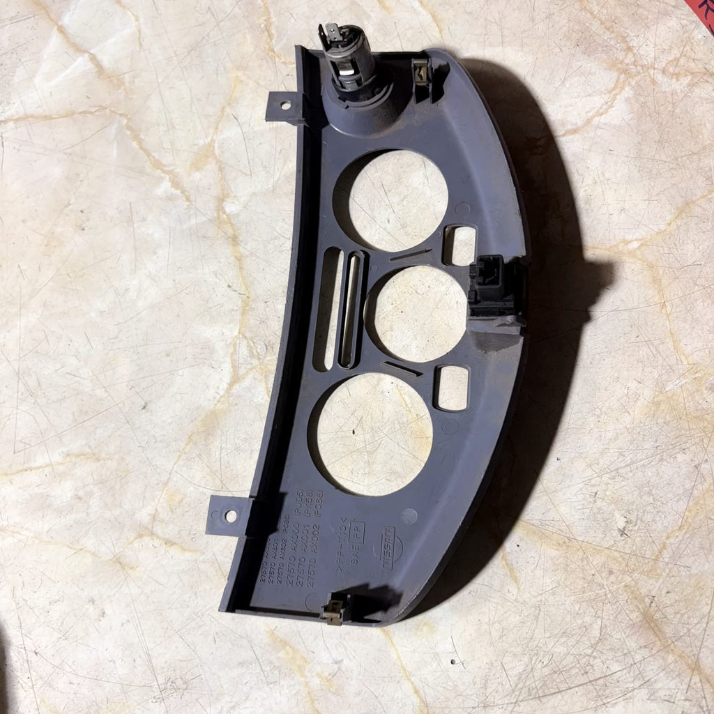 NISSAN MICRA K12 03-10 HEATER CONTROL SURROUND PANEL & HAZARD SWITCH 27570AX000
