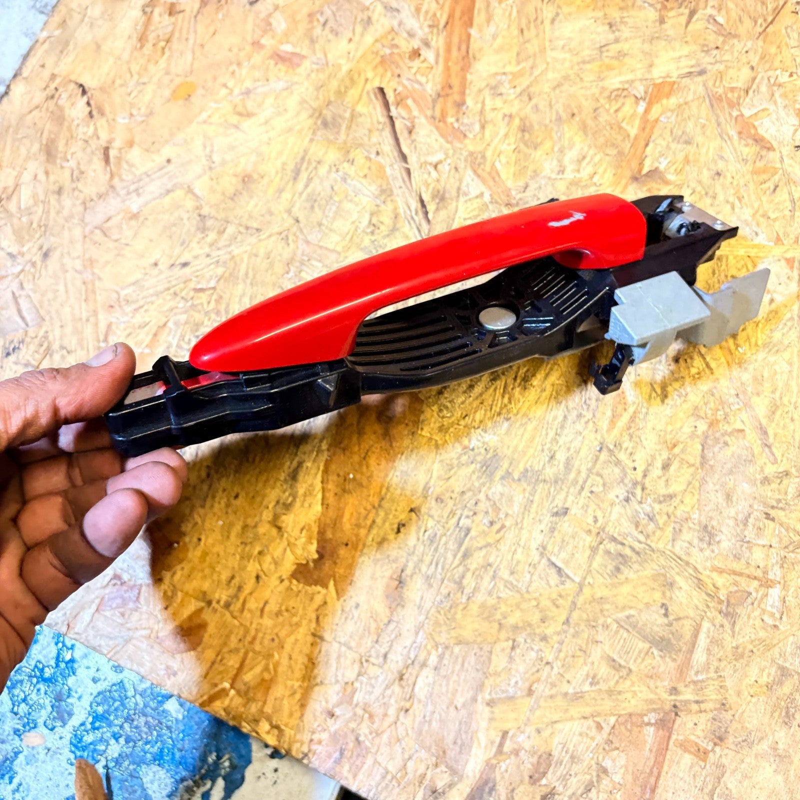 MAZDA 2 EXTERIOR DOOR HANDLE DRIVERS FRONT RIGHT SIDE 2007-2014