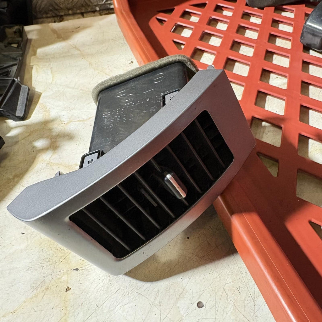 Mitsubishi Outlander 2008-2009 Drivers Side Dash Air Vent Panel GN711-14010