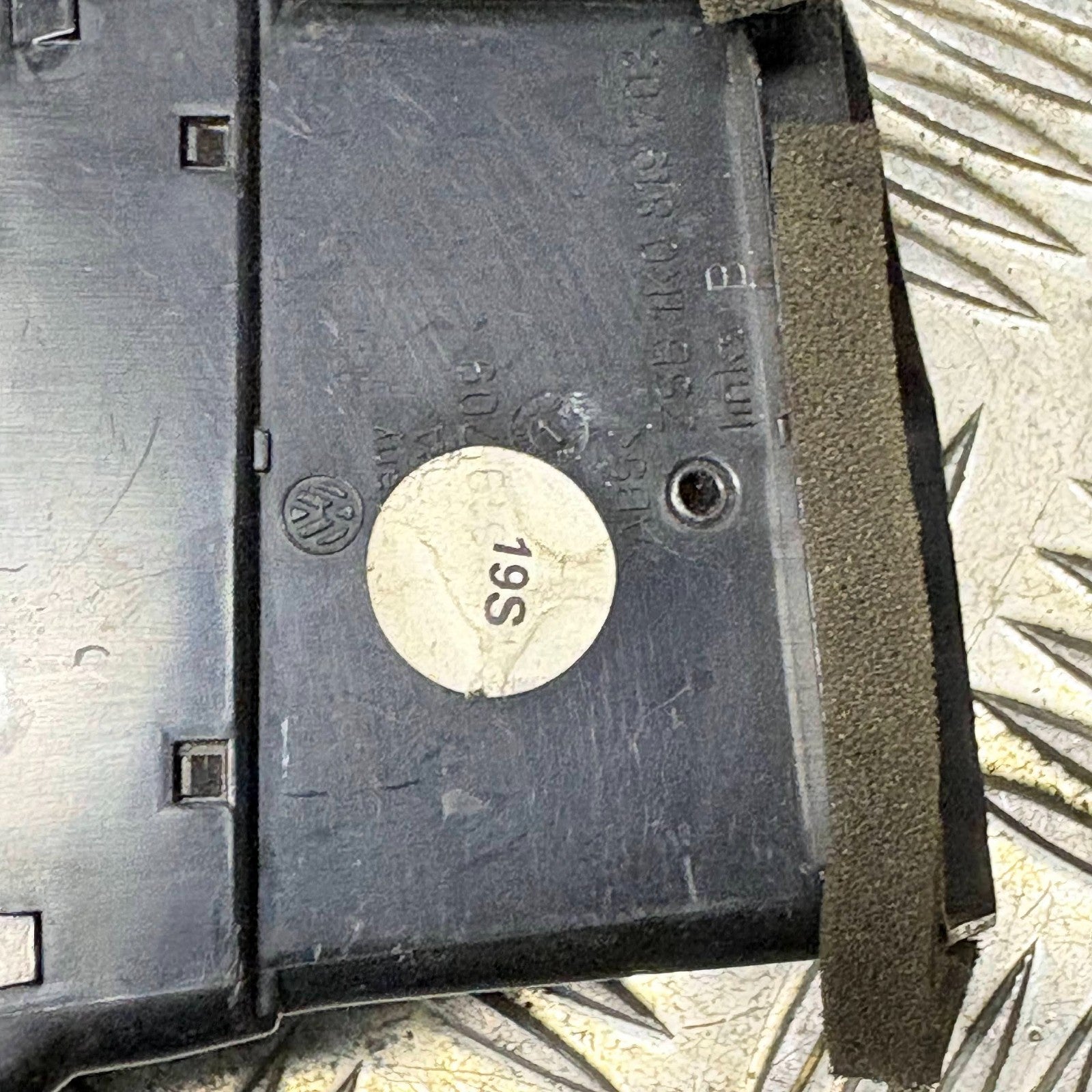 VW Golf GT 2007 Passenger Side Dashboard Air Vent 1K0 819 703