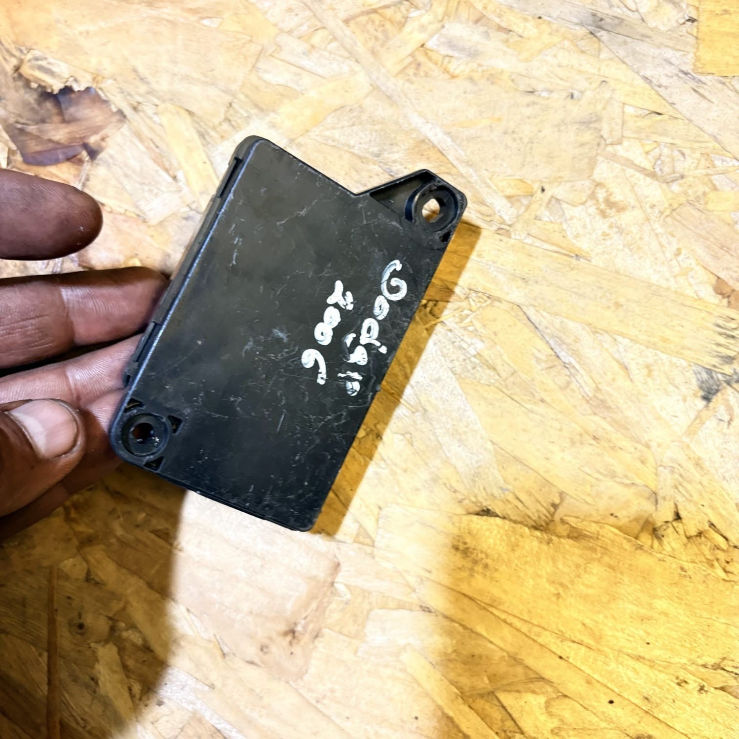 DODGE CALIBER 2006 5DR 2.0 DIESEL REMOTE COMPASS MODULE ECU P04671918AE