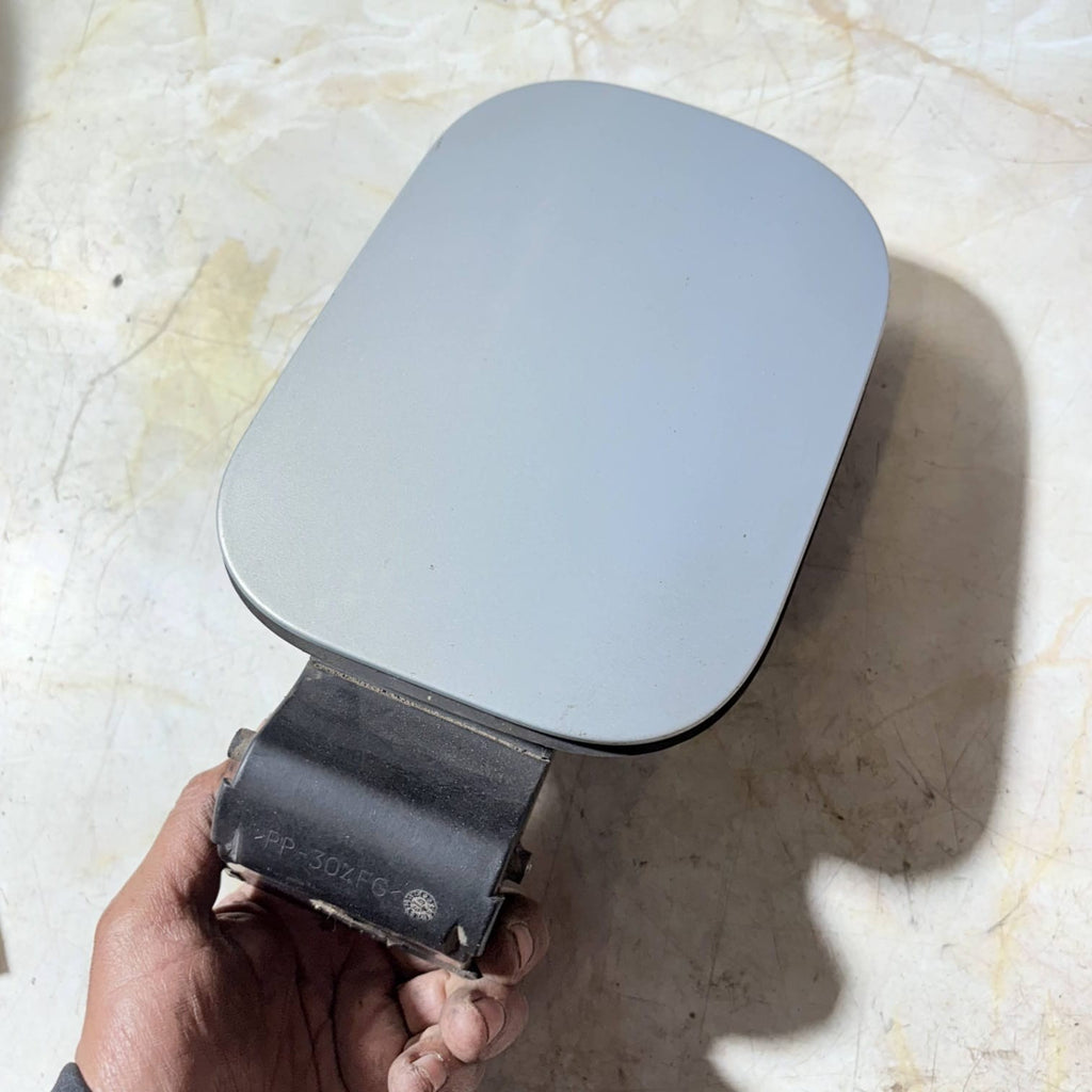 RENAULT MEGANE MK2 2004 FUEL FILLER FLAP DIESEL GREY 103H 8200139543