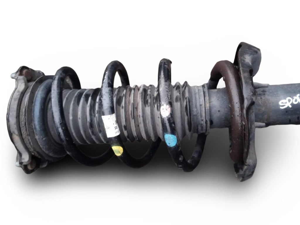 KIA SPORTAGE MK4 2.0 DIESEL MANUAL FRONT LEFT PASSENGER SUSPENSION LEG NSF