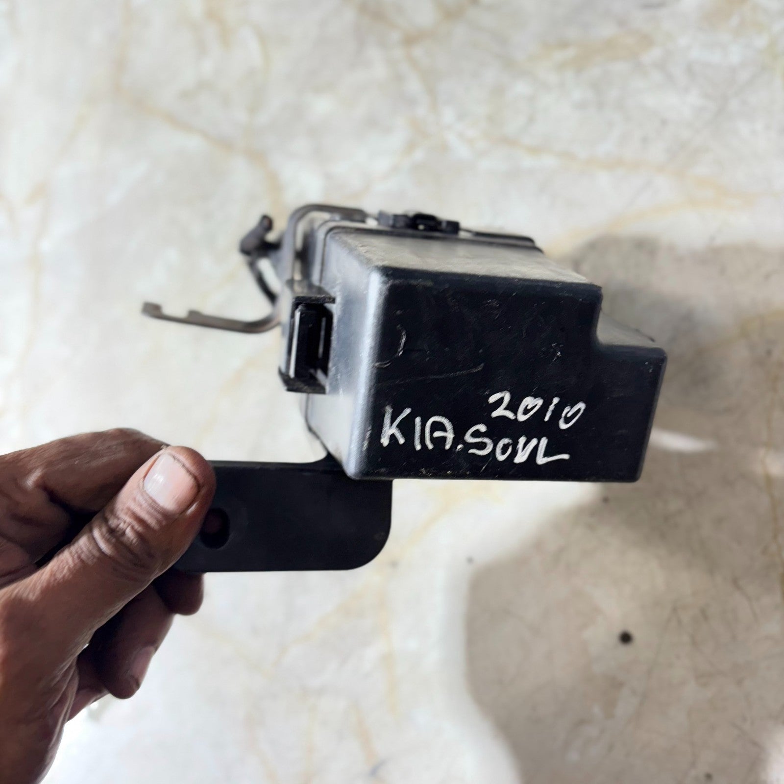 Fuse box for Kia Soul 2010