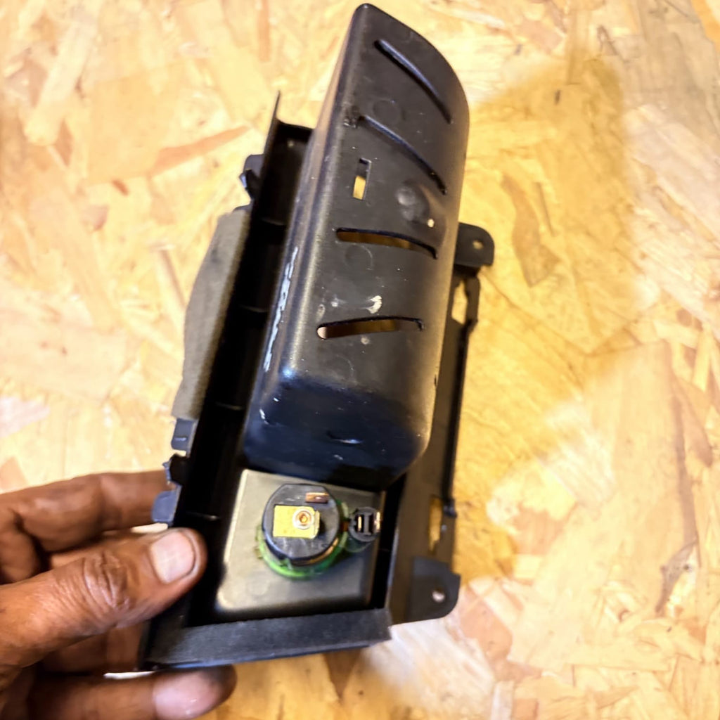 Jaguar X-Type X400 2007-2009 Centre Console Ashtray 12V Socket 4X43F044J53AB