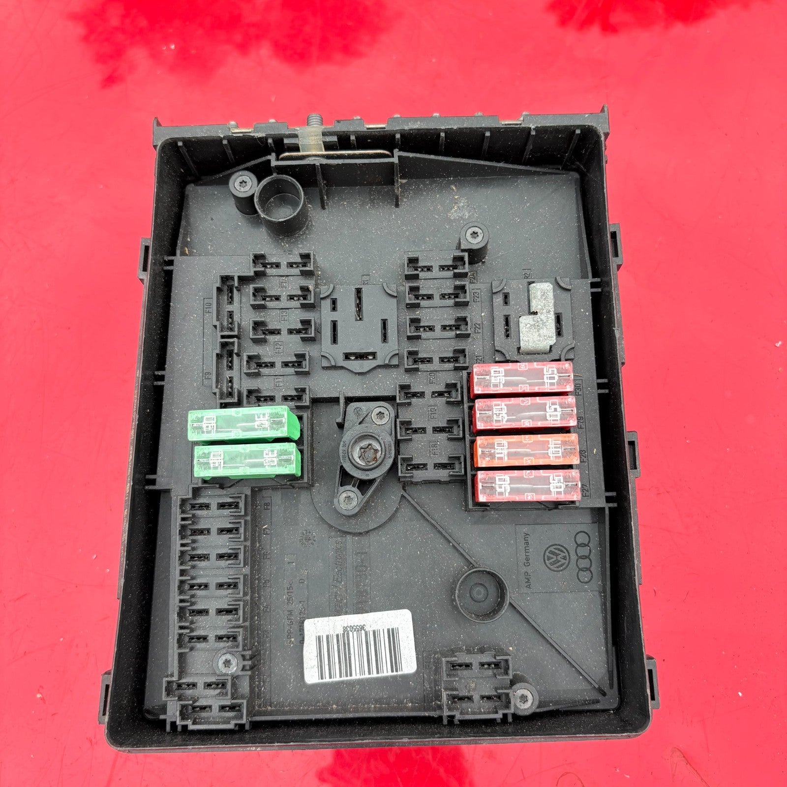 VW Golf 6 Mk6 Fuse Relay Box 1K0 937 125 A Engine Bay Diesel 2009-2013