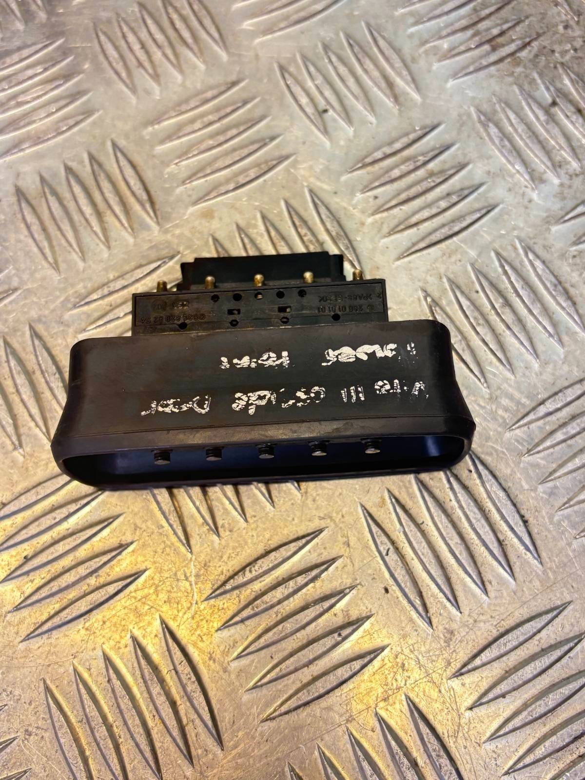 Mercedes-Benz Vito Viano W639 Door Switch Contact Plate A6398200254