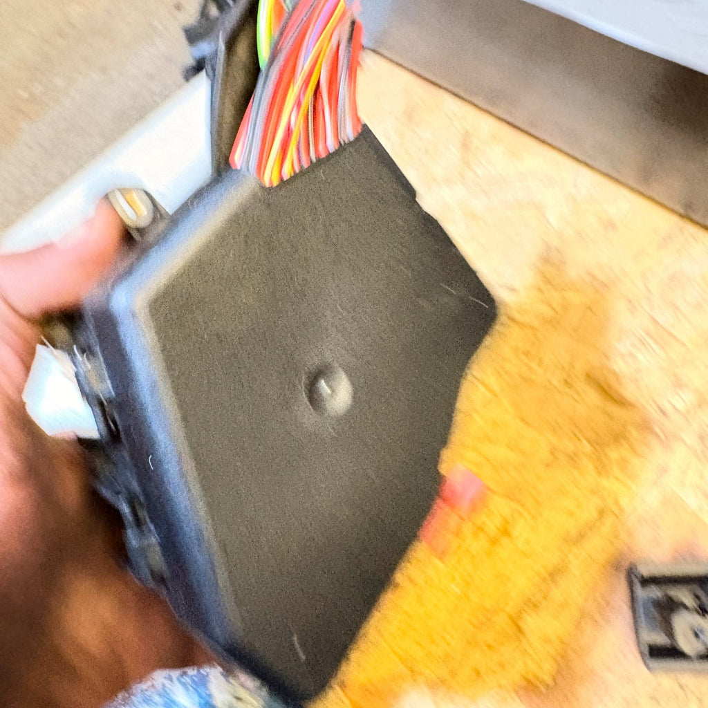 Audi 2008 Fuse Box Control Module Relay Box Genuin eOEM