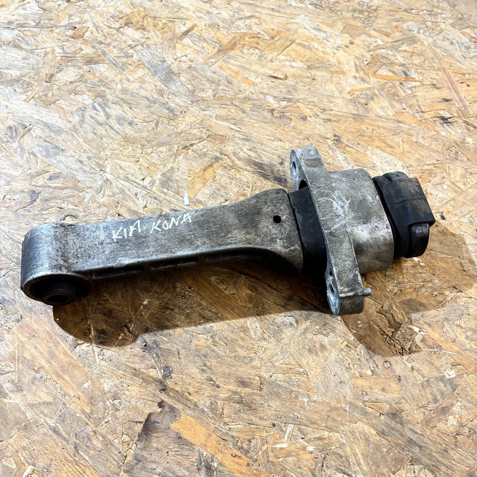 Hyundai Kona 2017-2023 Engine Support Mount
