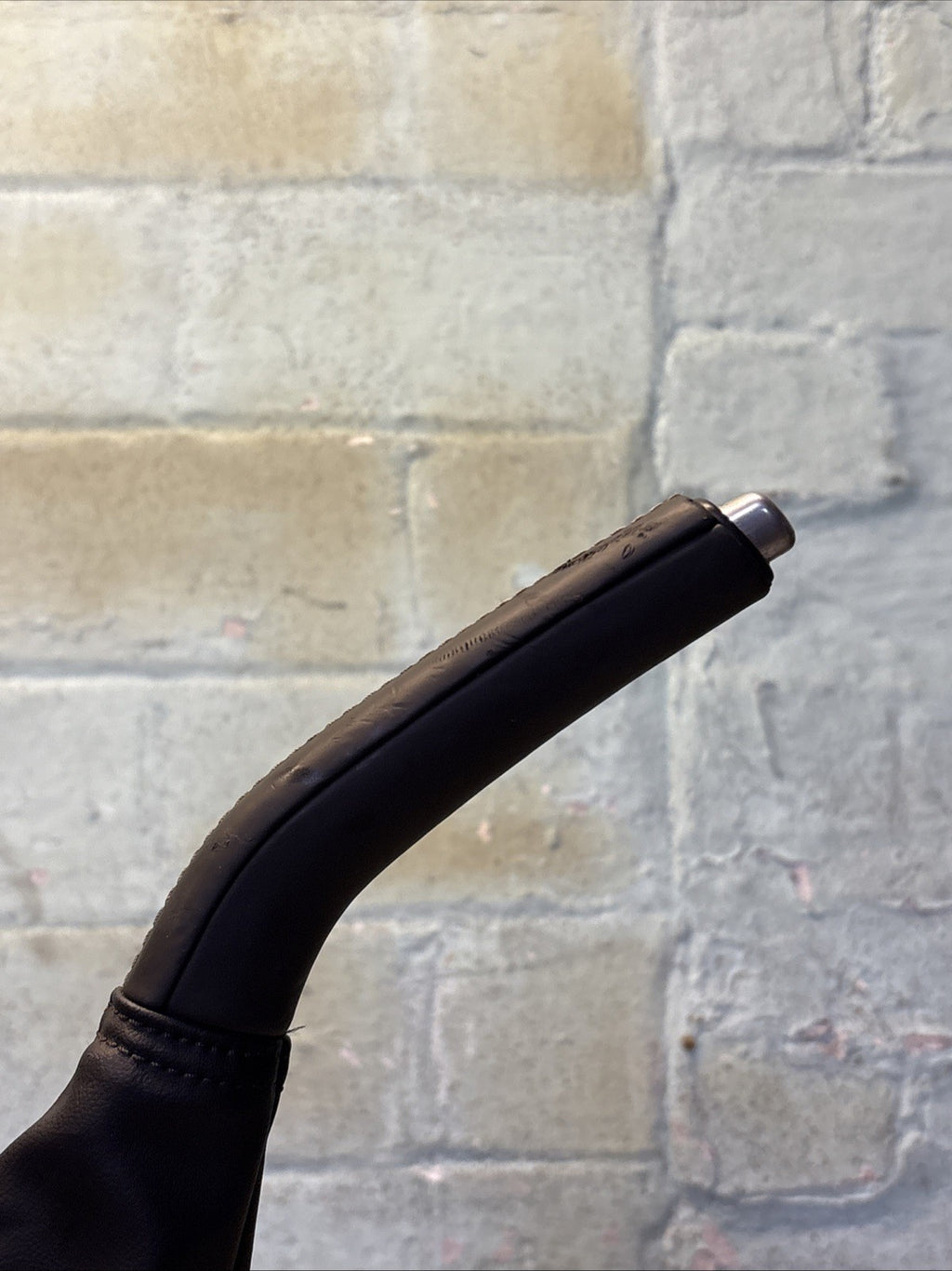 2016 VOLVO V40 HANDBRAKE LEVER 31381647