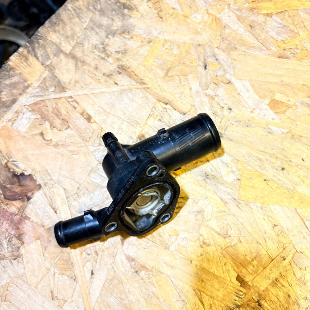 Thermostat housing for Renault